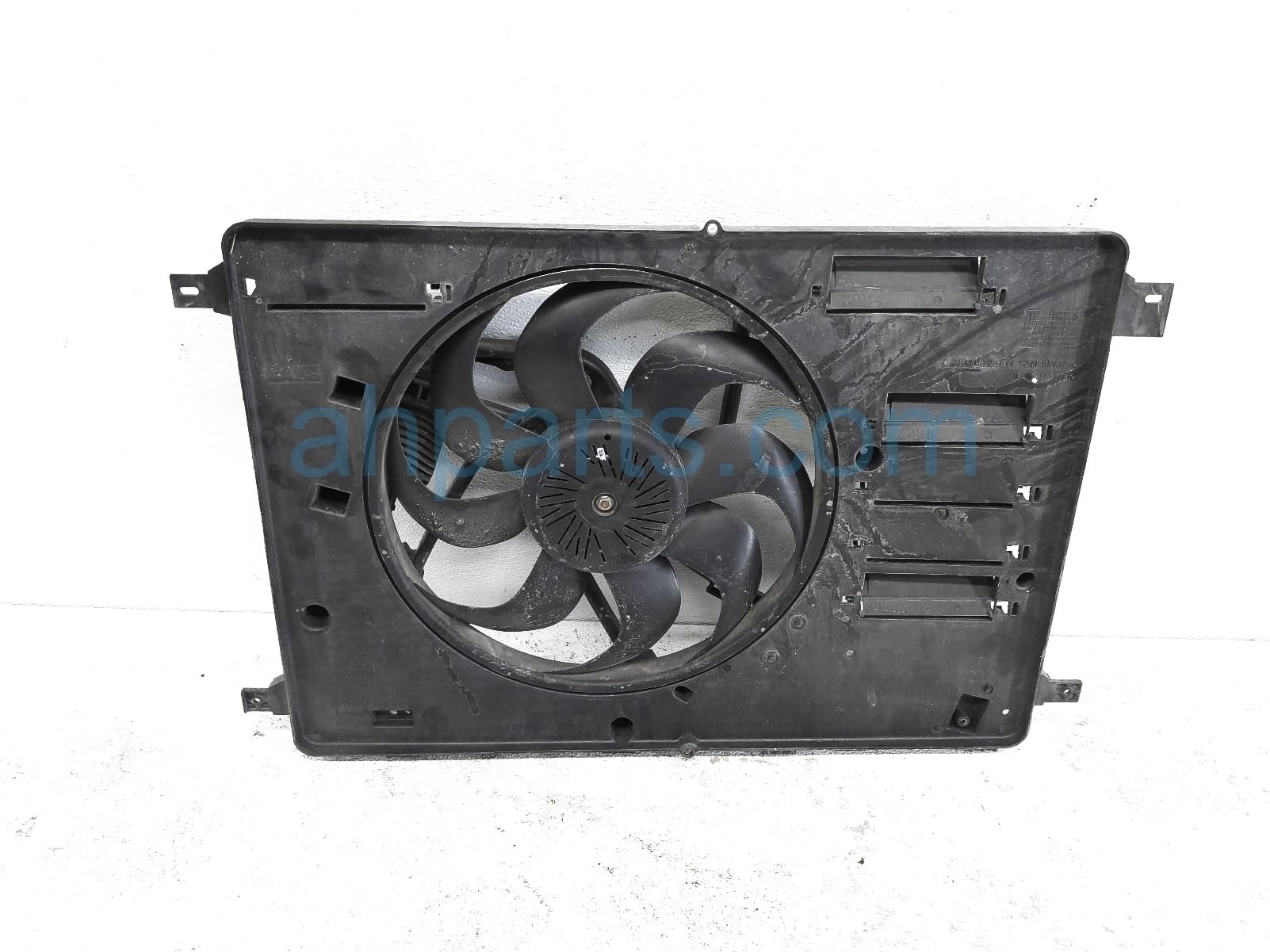 $99 Volvo RADIATOR COOLING FAN ASSY $99 Volvo RADIATOR COOLING FAN ASSY
