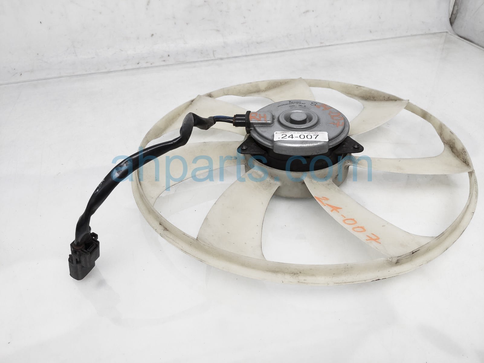 $90 Honda AC CONDENSER FAN MOTOR + BLADE ONLY $90 Honda AC CONDENSER FAN MOTOR + BLADE ONLY