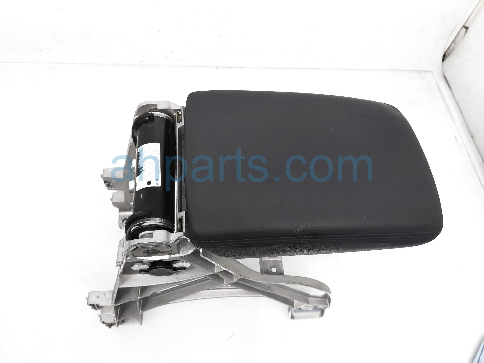 $125 Audi CENTER ARMREST / CONSOLE LID - BLK $125 Audi CENTER ARMREST / CONSOLE LID - BLK