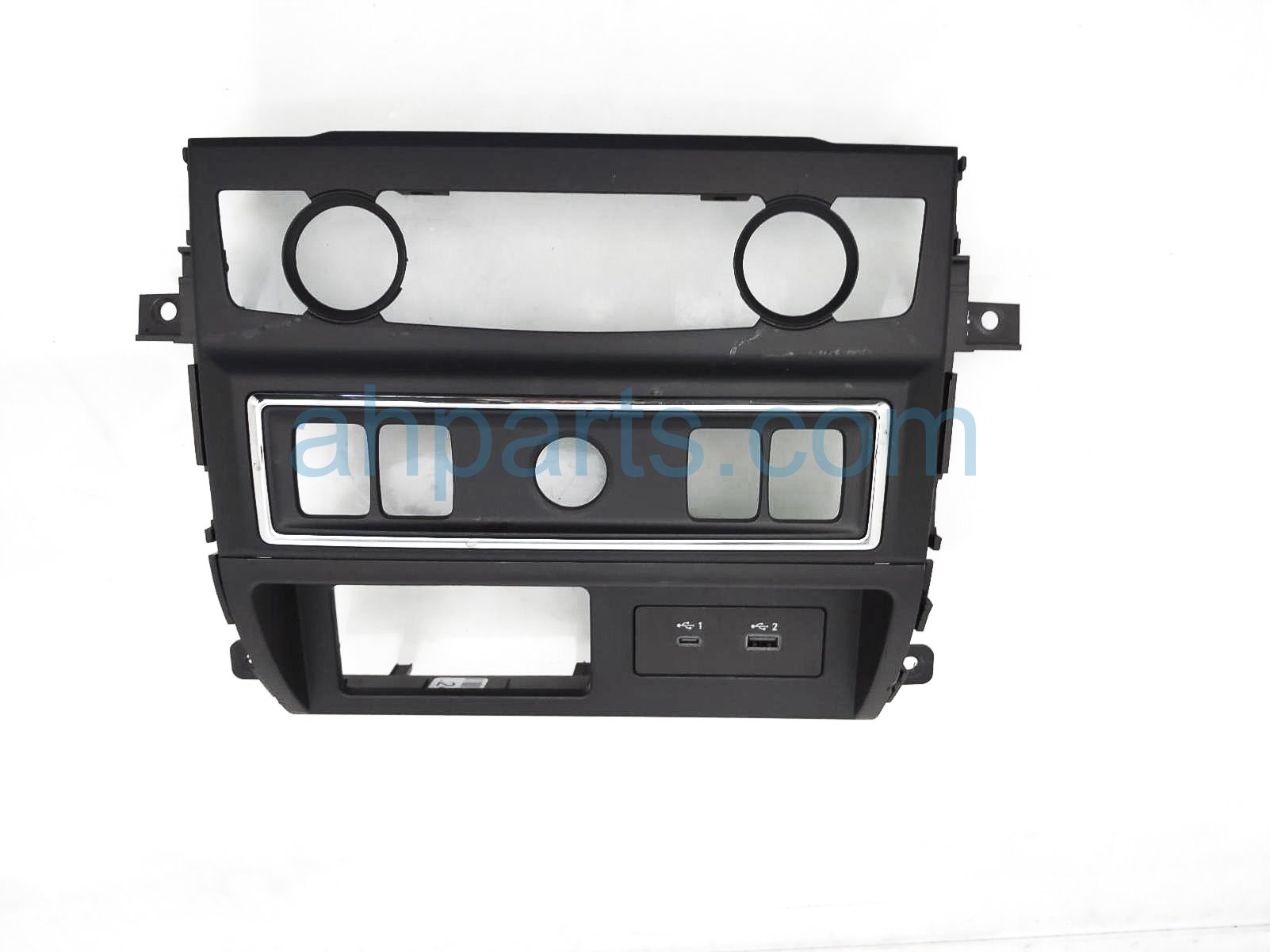 $75 Nissan CENTER LOWER DASH TRIM PANEL - BLK $75 Nissan CENTER LOWER DASH TRIM PANEL - BLK