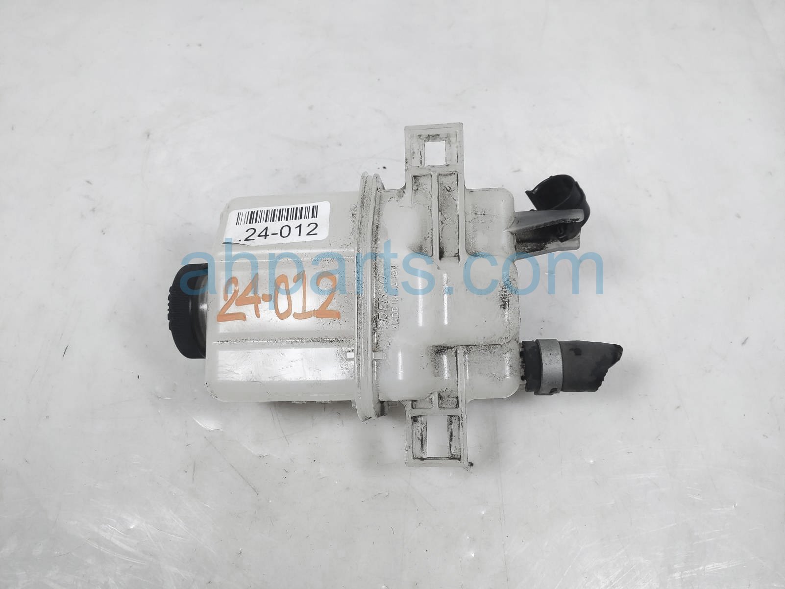 $65 Toyota INVERTER COOLANT RESERVOIR TANK $65 Toyota INVERTER COOLANT RESERVOIR TANK