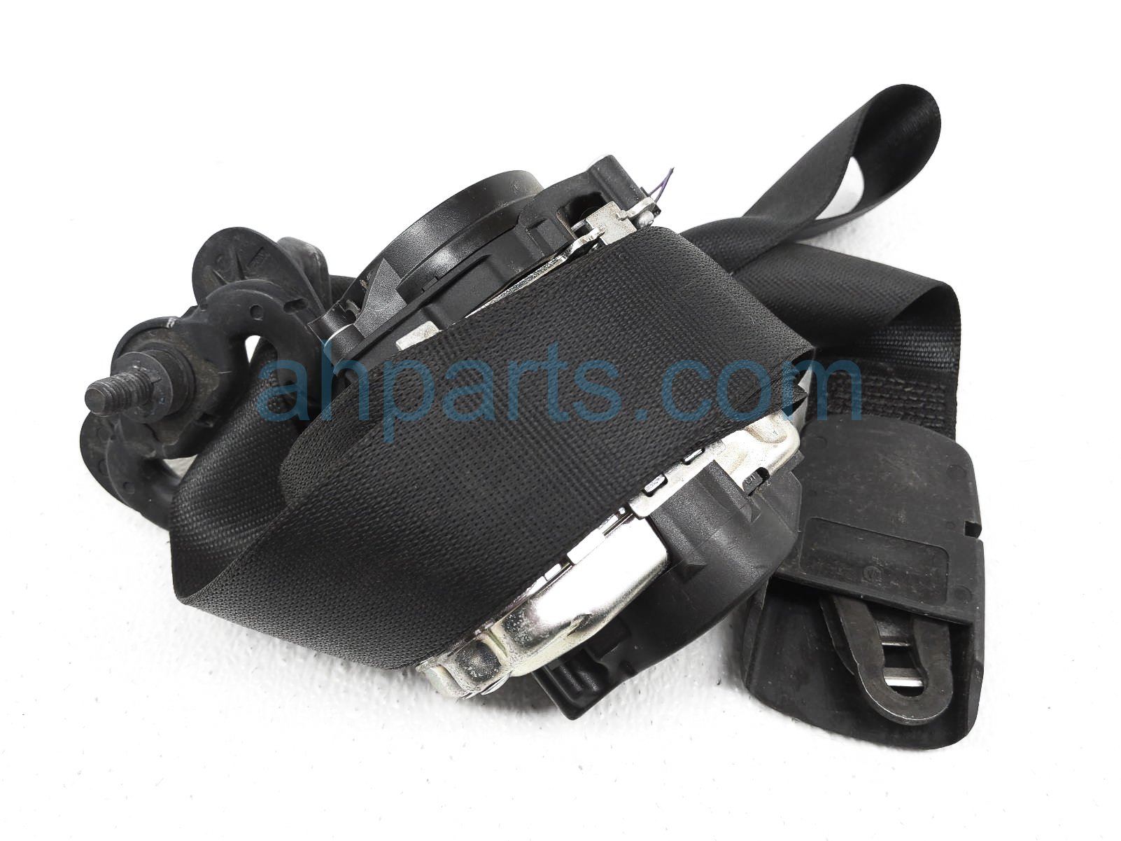 $100 BMW FR/RH SEAT BELT - BLACK $100 BMW FR/RH SEAT BELT - BLACK