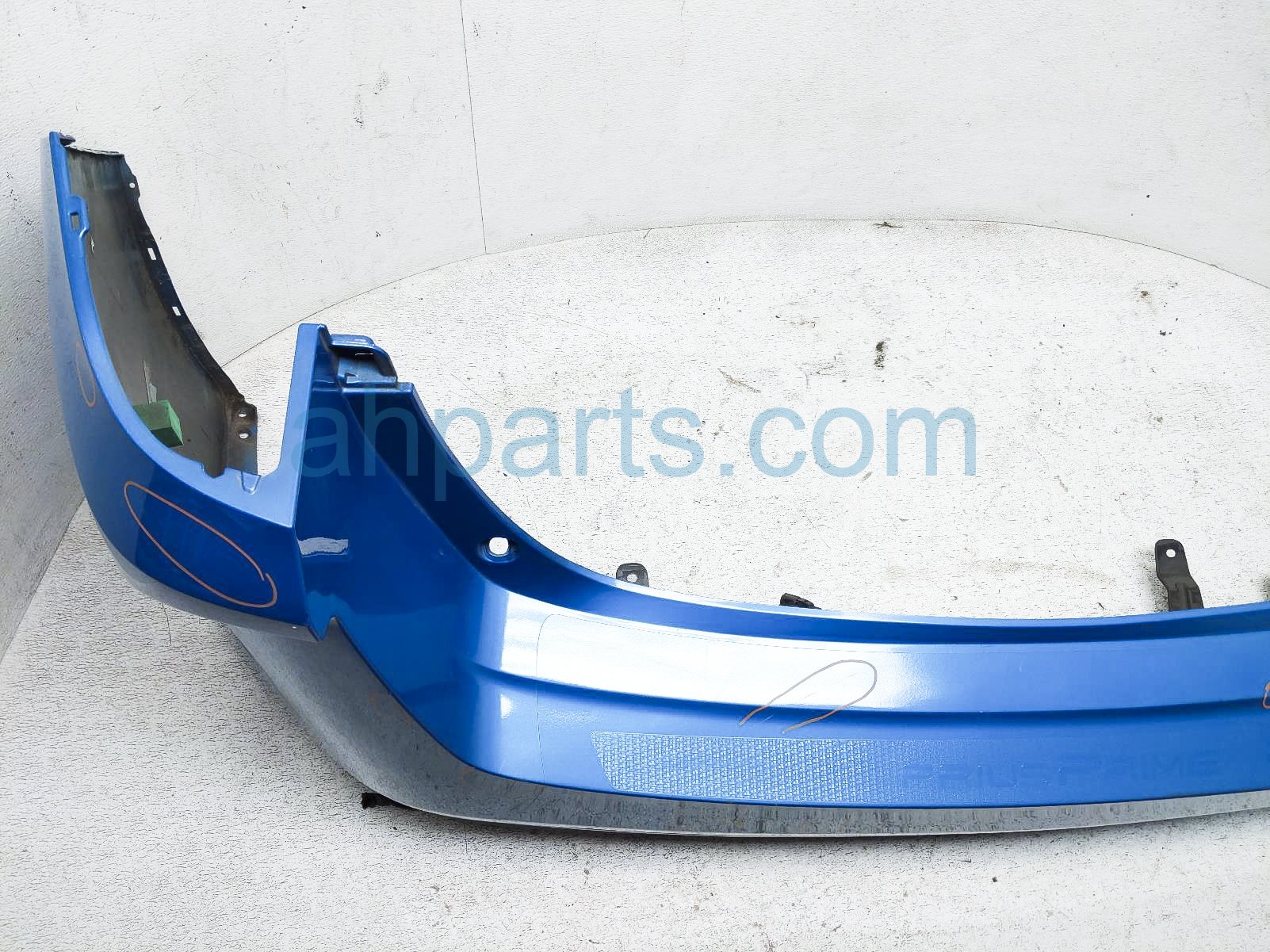 $325 Toyota REAR BUMPER COVER - BLUE - NIQ $325 Toyota REAR BUMPER COVER - BLUE - NIQ