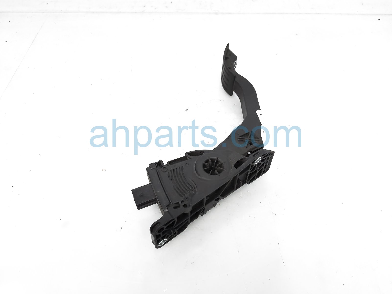 $50 Ford GAS / ACCELERATOR PEDAL ASSY $50 Ford GAS / ACCELERATOR PEDAL ASSY