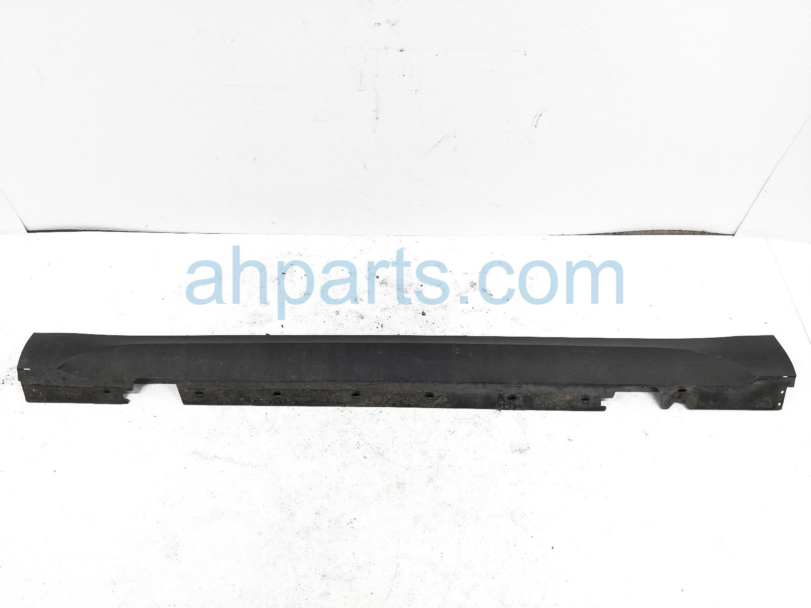 $90 BMW LH SIDE ROCKER PANEL - TEXTURED BLK $90 BMW LH SIDE ROCKER PANEL - TEXTURED BLK