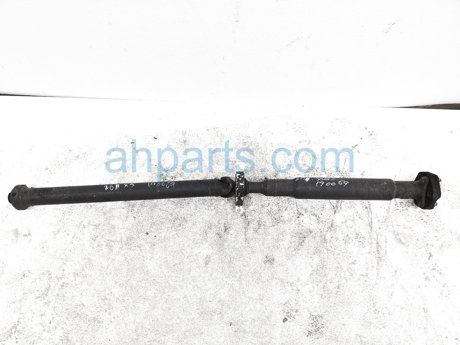 $100 BMW REAR DRIVE SHAFT $100 BMW REAR DRIVE SHAFT