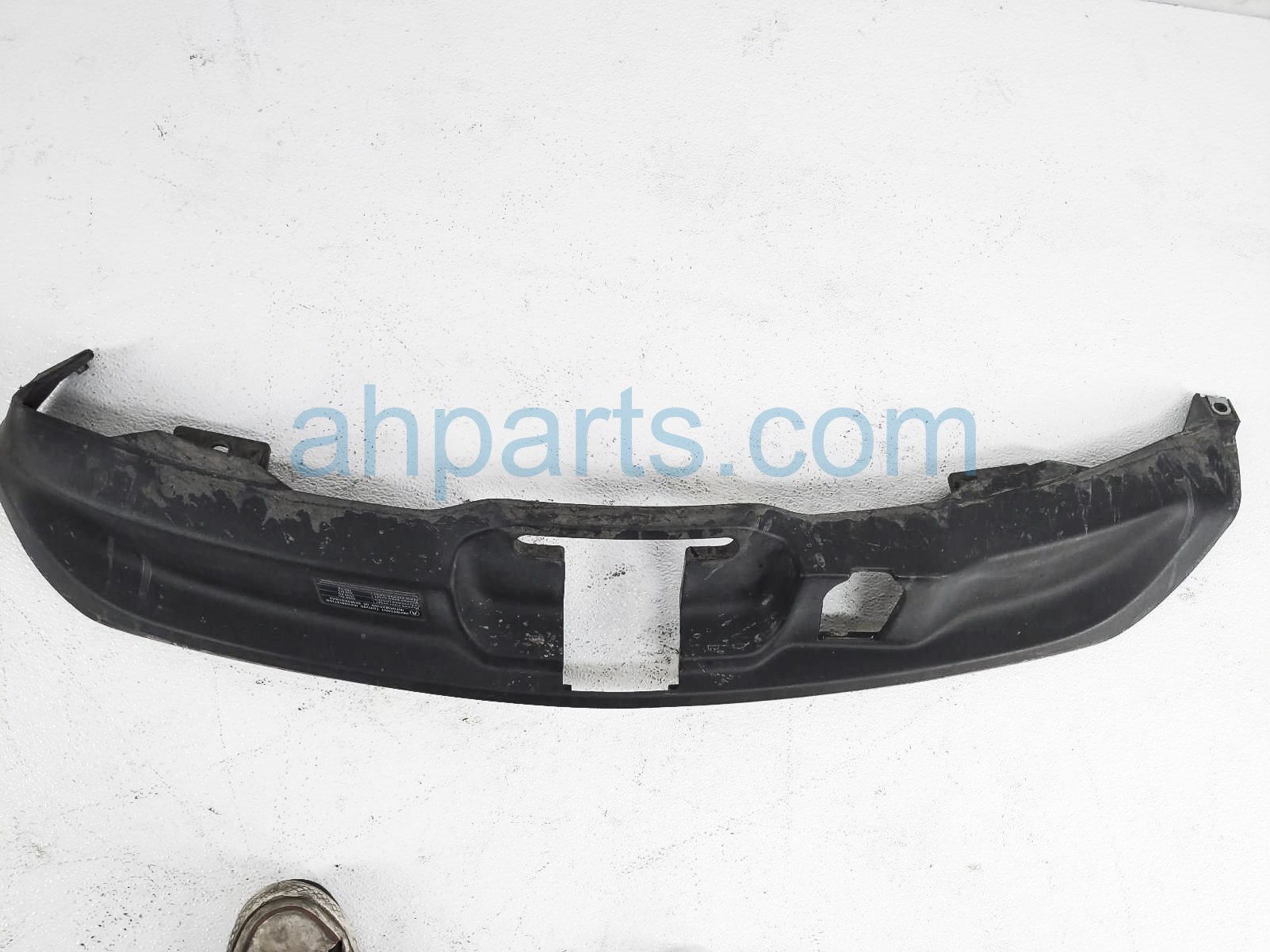 $50 Acura REAR LOWER BUMPER COVER GARNISH -BLK $50 Acura REAR LOWER BUMPER COVER GARNISH -BLK