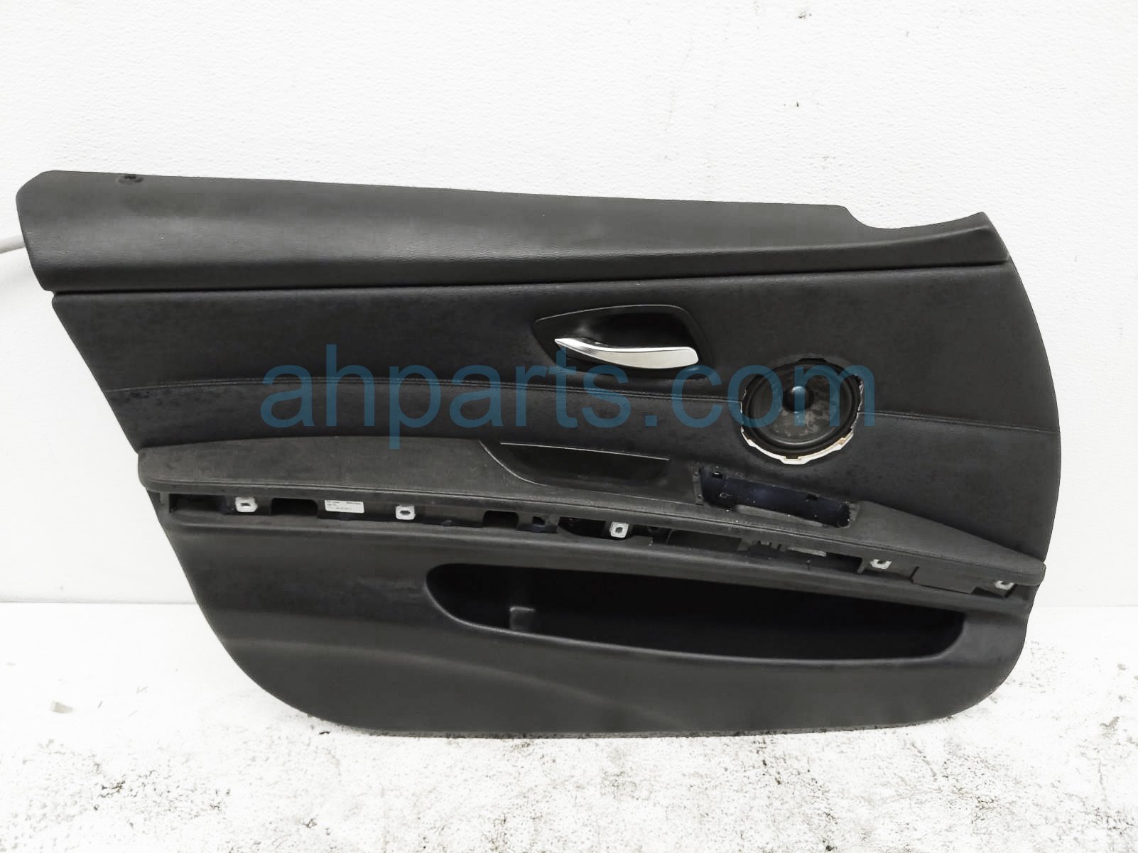 $125 BMW FR/LH INTERIOR DOOR PANEL - BLACK