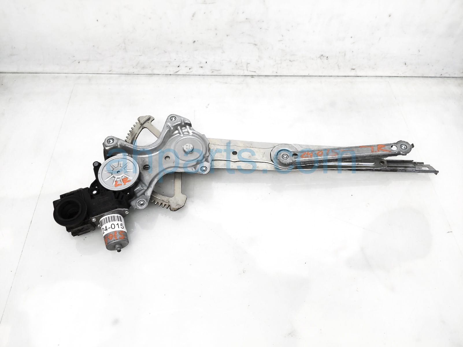 $100 Lexus RR/LH DOOR WINDOW REGULATOR & MOTOR $100 Lexus RR/LH DOOR WINDOW REGULATOR & MOTOR