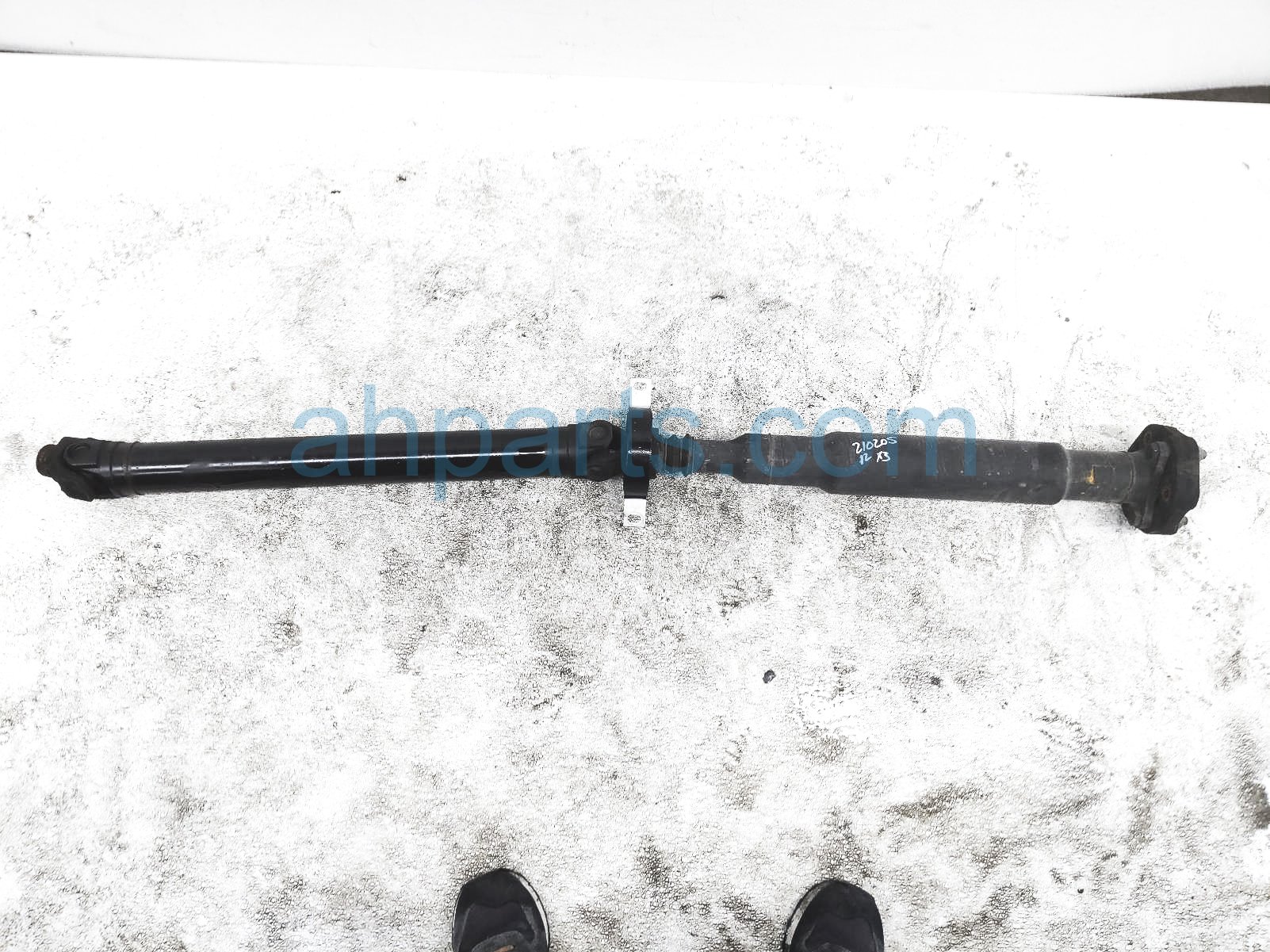 $150 BMW REAR DRIVE SHAFT ASSY $150 BMW REAR DRIVE SHAFT ASSY