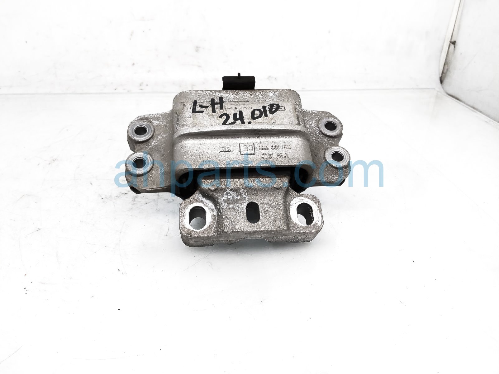 $40 Volkswagen LH TRANSMISSION MOUNT - 2.0L FWD AT $40 Volkswagen LH TRANSMISSION MOUNT - 2.0L FWD AT