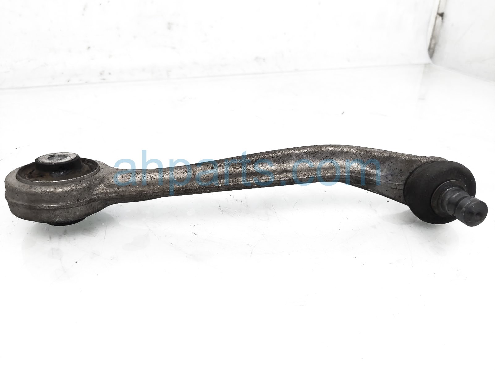 $30 Audi FR/RH REARWARD LOWER CONTROL ARM $30 Audi FR/RH REARWARD LOWER CONTROL ARM