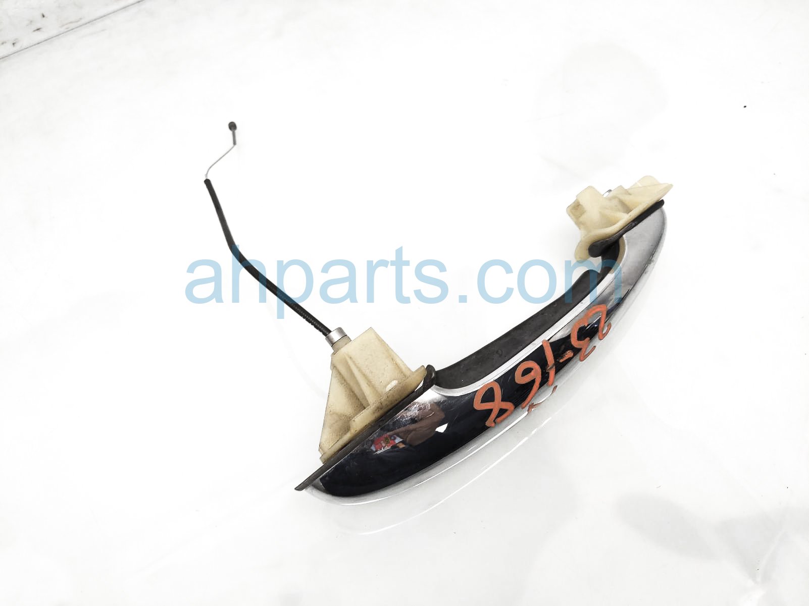 $30 BMW RH EXTERIOR DOOR HANDLE - CHROME $30 BMW RH EXTERIOR DOOR HANDLE - CHROME