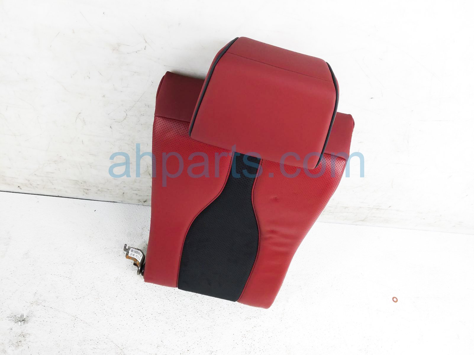 $250 Acura RR/RH UPPER SEAT PORTION - RED LTHR $250 Acura RR/RH UPPER SEAT PORTION - RED LTHR