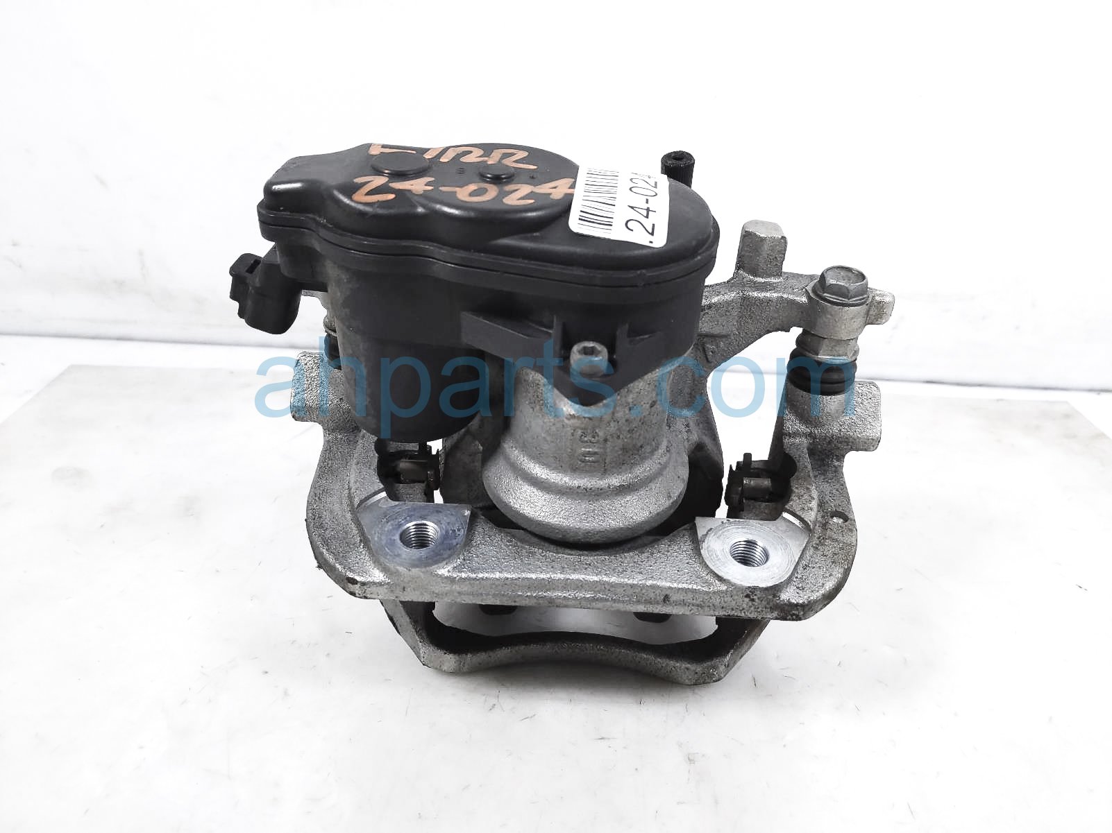 $125 Lexus RR/LH BRAKE CALIPER $125 Lexus RR/LH BRAKE CALIPER