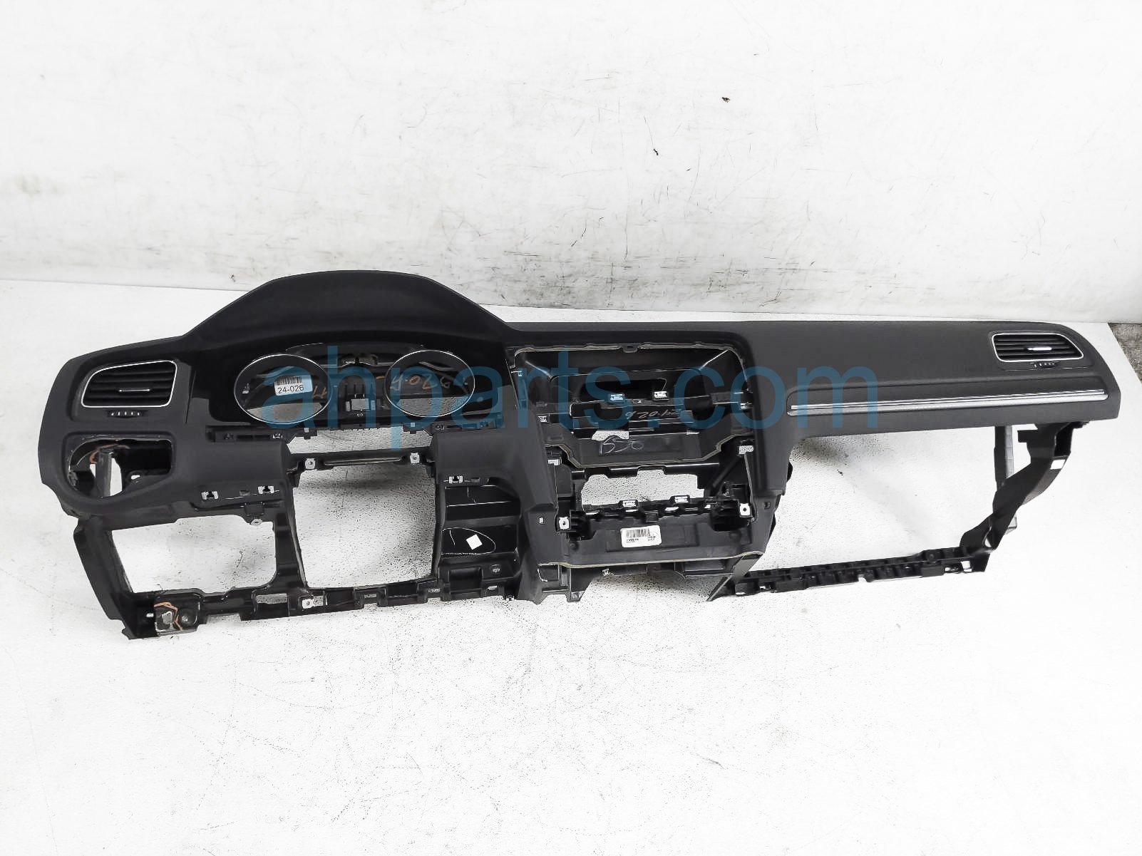 $325 Volkswagen DASHBOARD W/ AIRBAG - BLK $325 Volkswagen DASHBOARD W/ AIRBAG - BLK