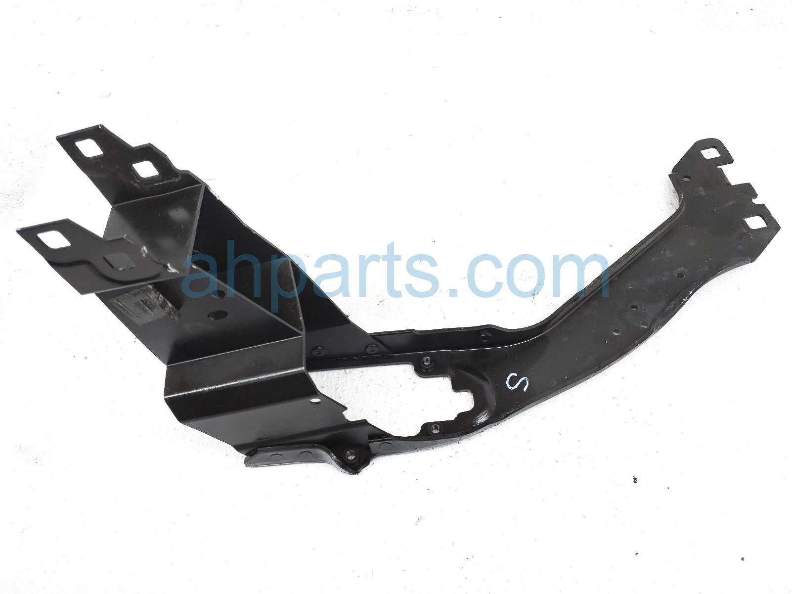 $40 BMW FR/LH HOOD LATCH SUPPORT - HTBK 2.0L $40 BMW FR/LH HOOD LATCH SUPPORT - HTBK 2.0L