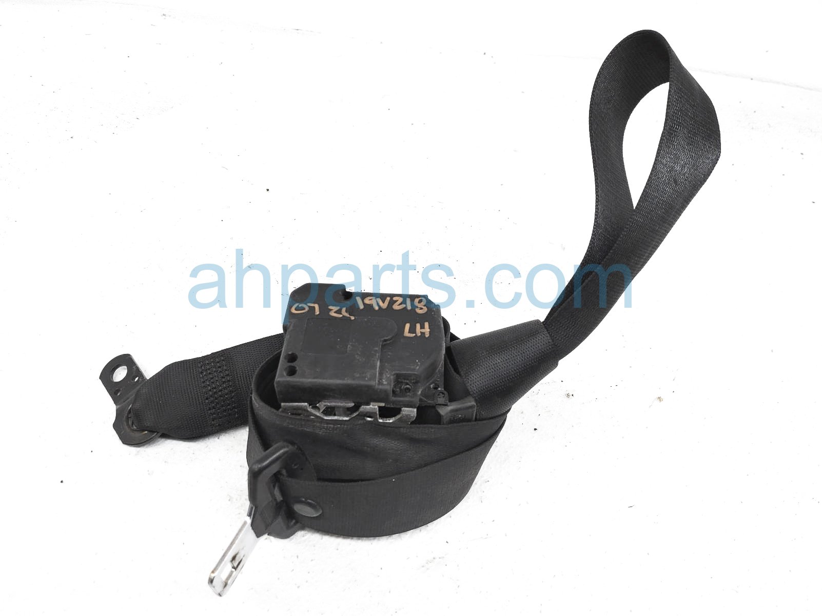 $50 BMW FR/LH SEAT BELT - BLACK $50 BMW FR/LH SEAT BELT - BLACK