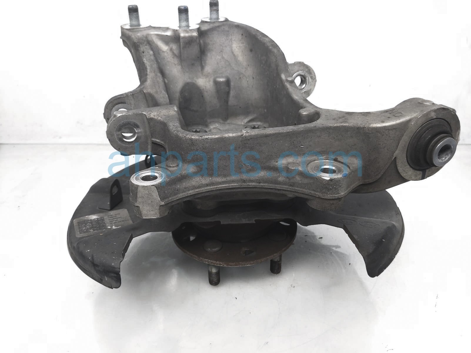 $115 Kia RR/LH SPINDLE KNUCKLE HUB $115 Kia RR/LH SPINDLE KNUCKLE HUB