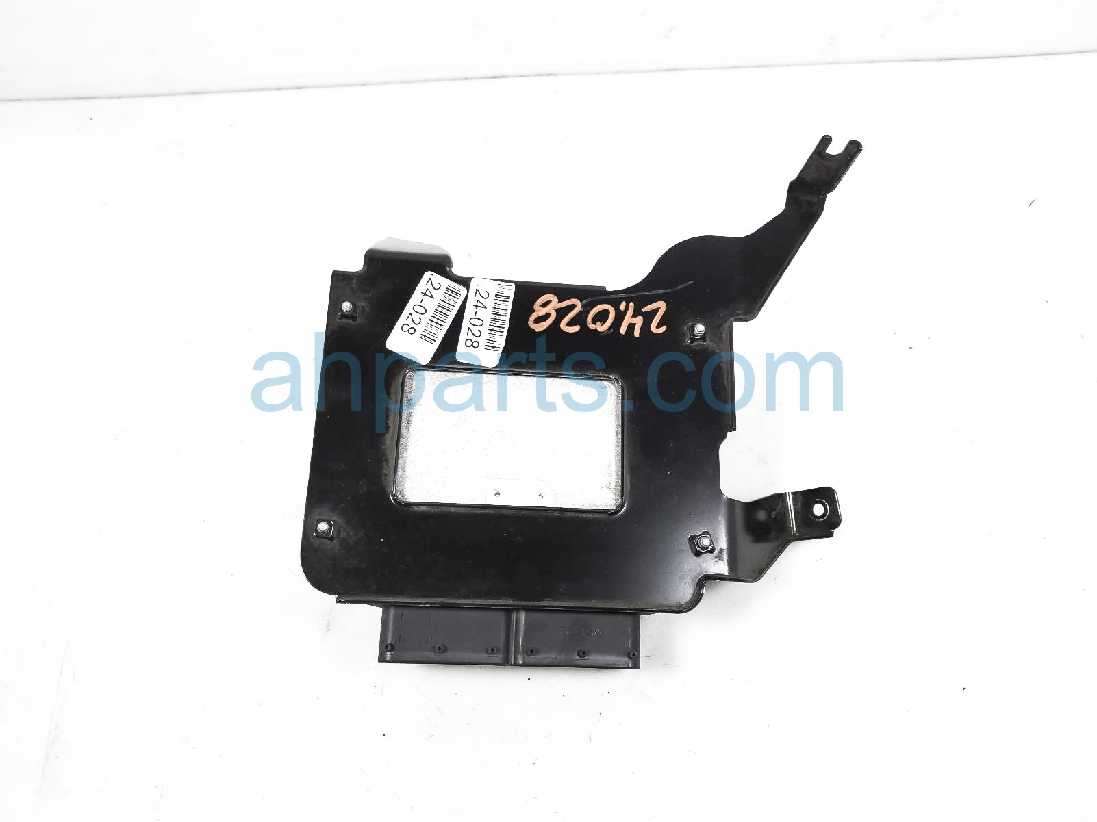 $125 Kia ENGINE COMPUTER UNIT - AT $125 Kia ENGINE COMPUTER UNIT - AT