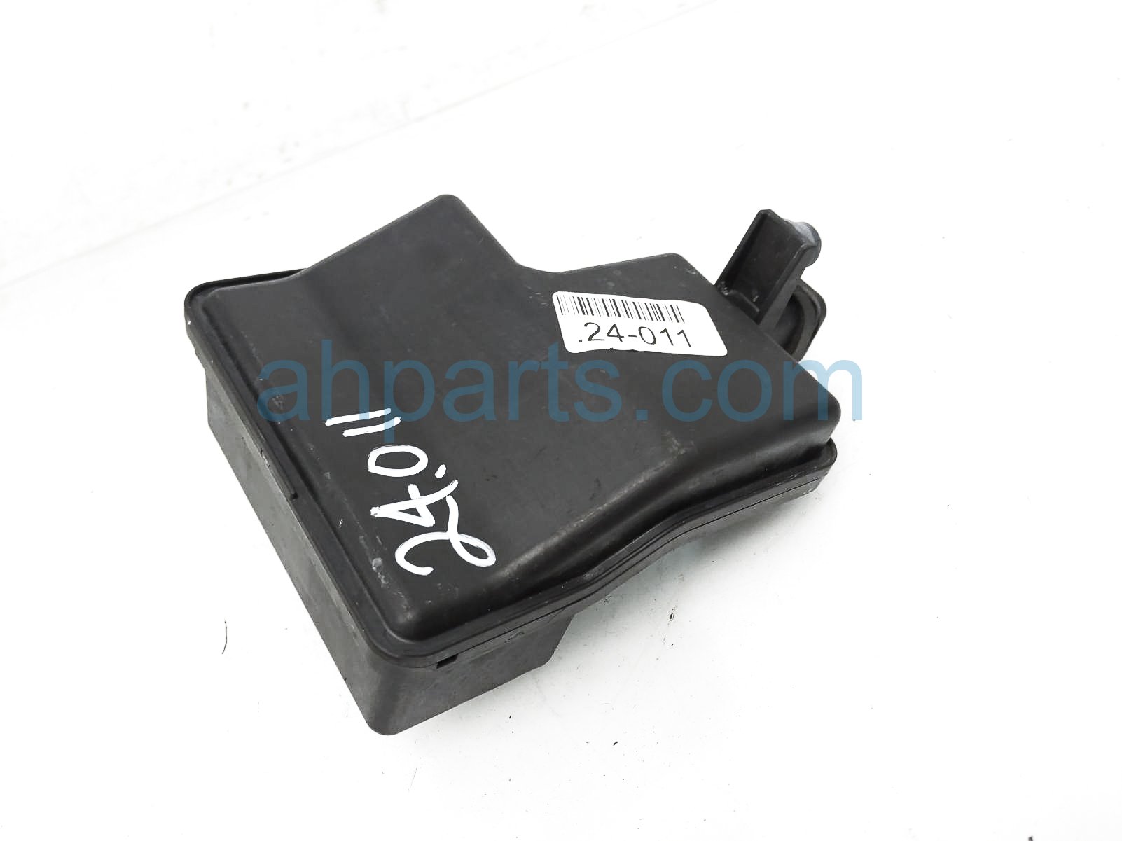 $20 Nissan UPPER RESONATOR CHAMER $20 Nissan UPPER RESONATOR CHAMER