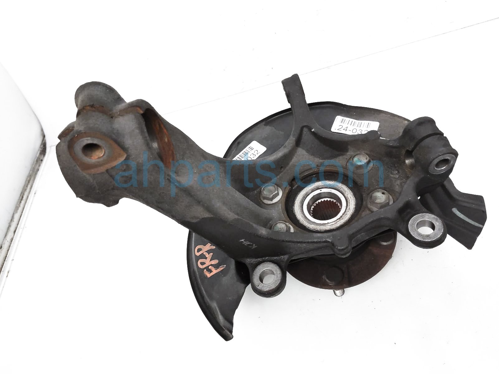 $125 Nissan FR/RH SPINDLE KNUCKLE HUB $125 Nissan FR/RH SPINDLE KNUCKLE HUB