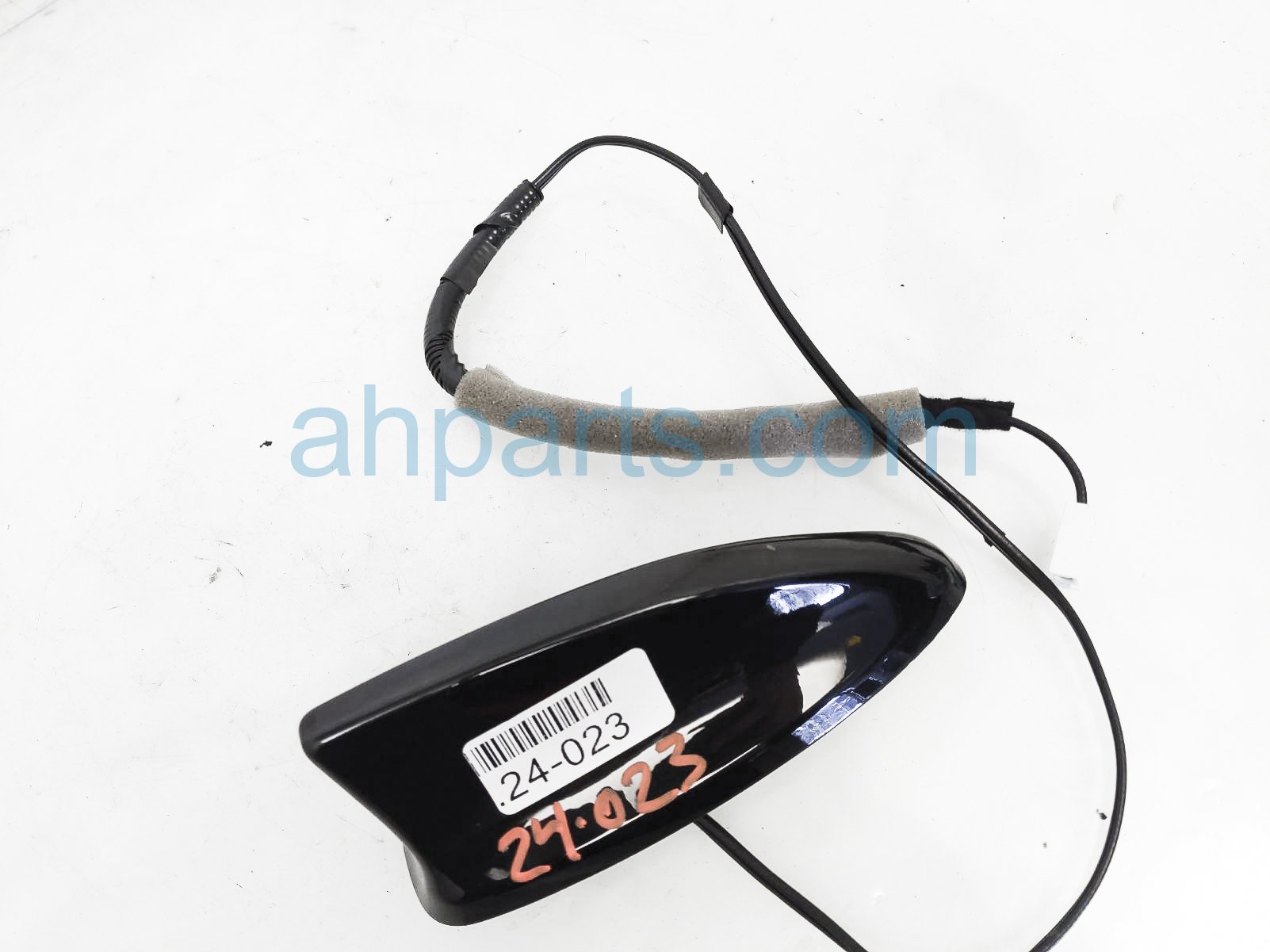 $30 Honda ROOF ANTENNA - BLACK $30 Honda ROOF ANTENNA - BLACK