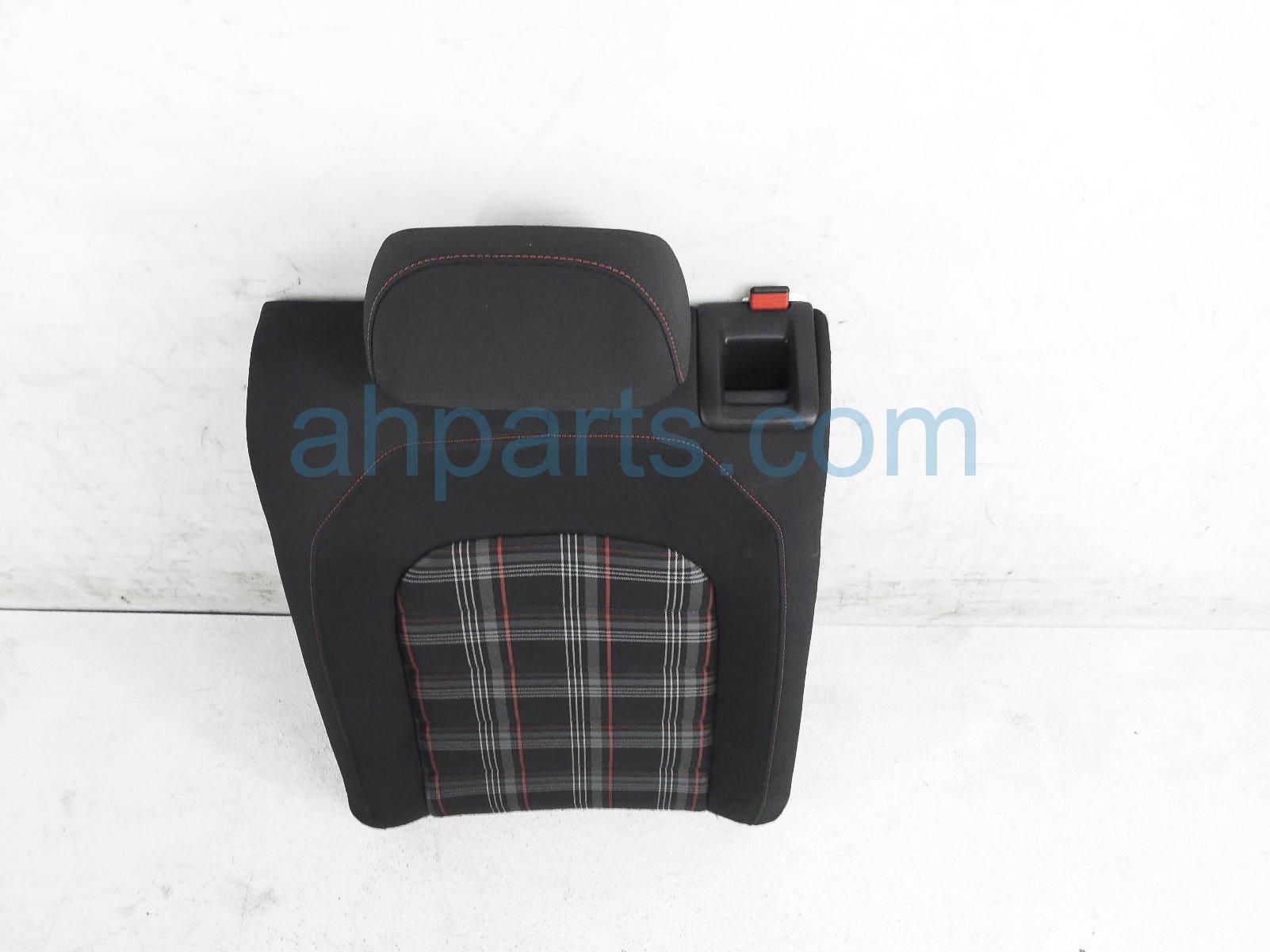 $125 Volkswagen RR/LH UPPER SEAT CUSHION - PLAID $125 Volkswagen RR/LH UPPER SEAT CUSHION - PLAID