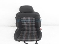 $225 Volkswagen FR/RH SEAT - PLAID W/ AIRBAG $225 Volkswagen FR/RH SEAT - PLAID W/ AIRBAG