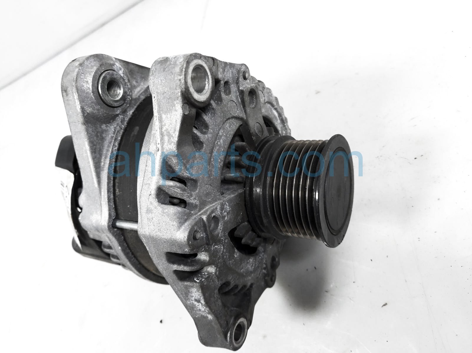 $200 Acura ALTERNATOR / GENERATOR - 2.0L $200 Acura ALTERNATOR / GENERATOR - 2.0L