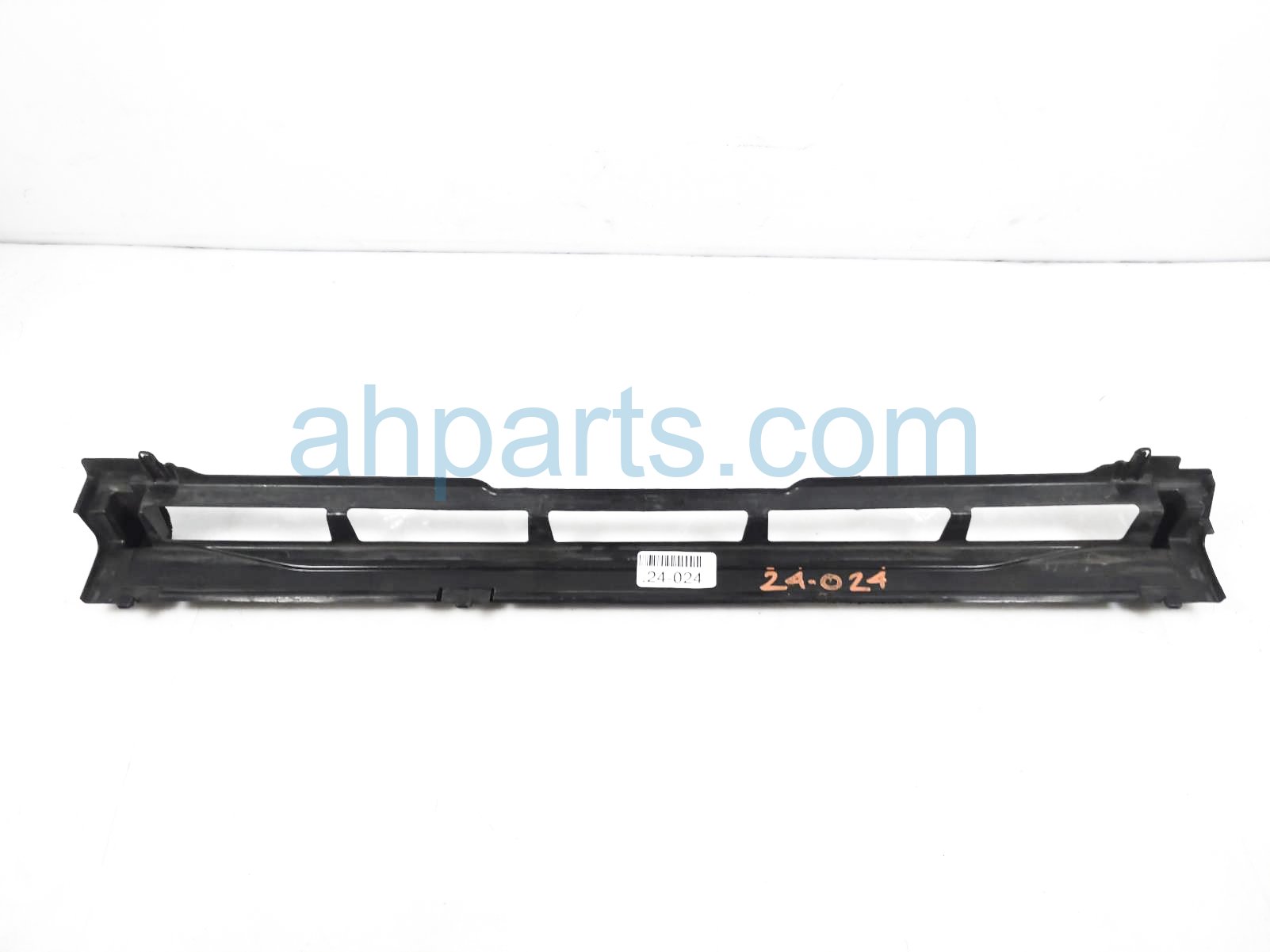 $25 Lexus RADIATOR SUPPORT BAFFLE / AIR GUIDE $25 Lexus RADIATOR SUPPORT BAFFLE / AIR GUIDE
