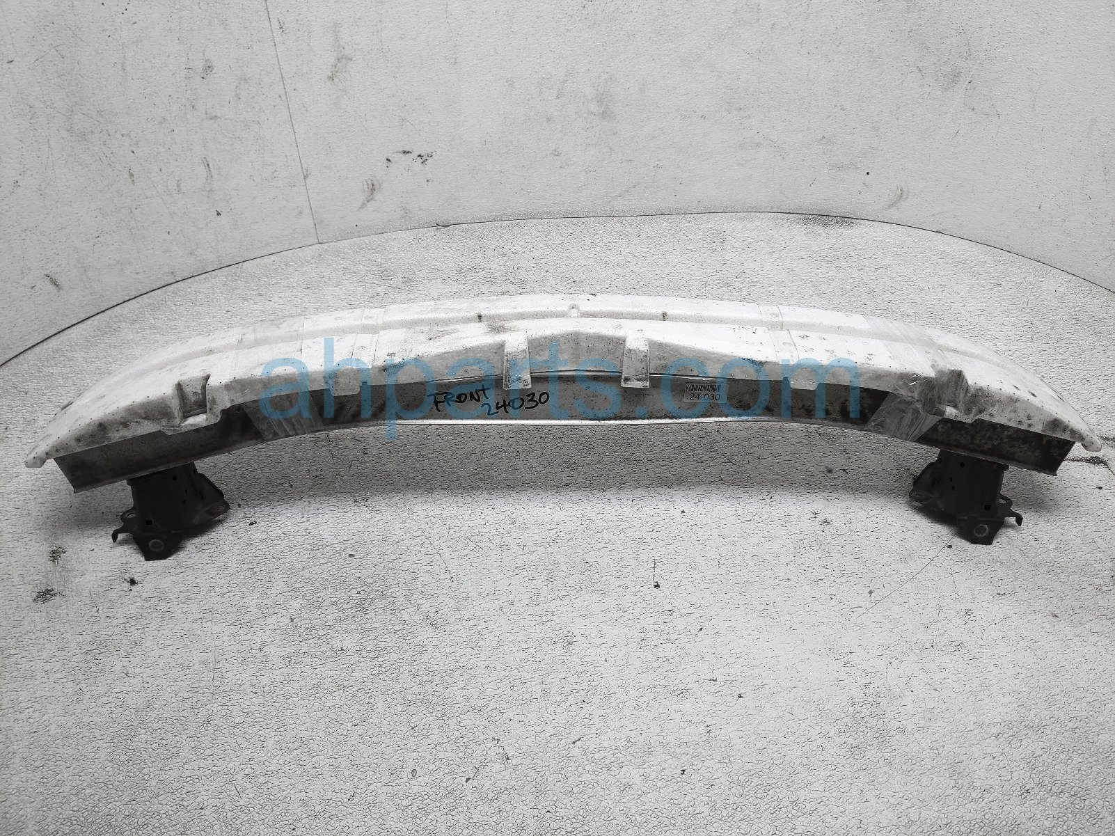 thumbnail image 2 of New Front Bumper Reinforcement For Acura TSX 2004-2005 AC1006133 71130SECA10 2 of 4