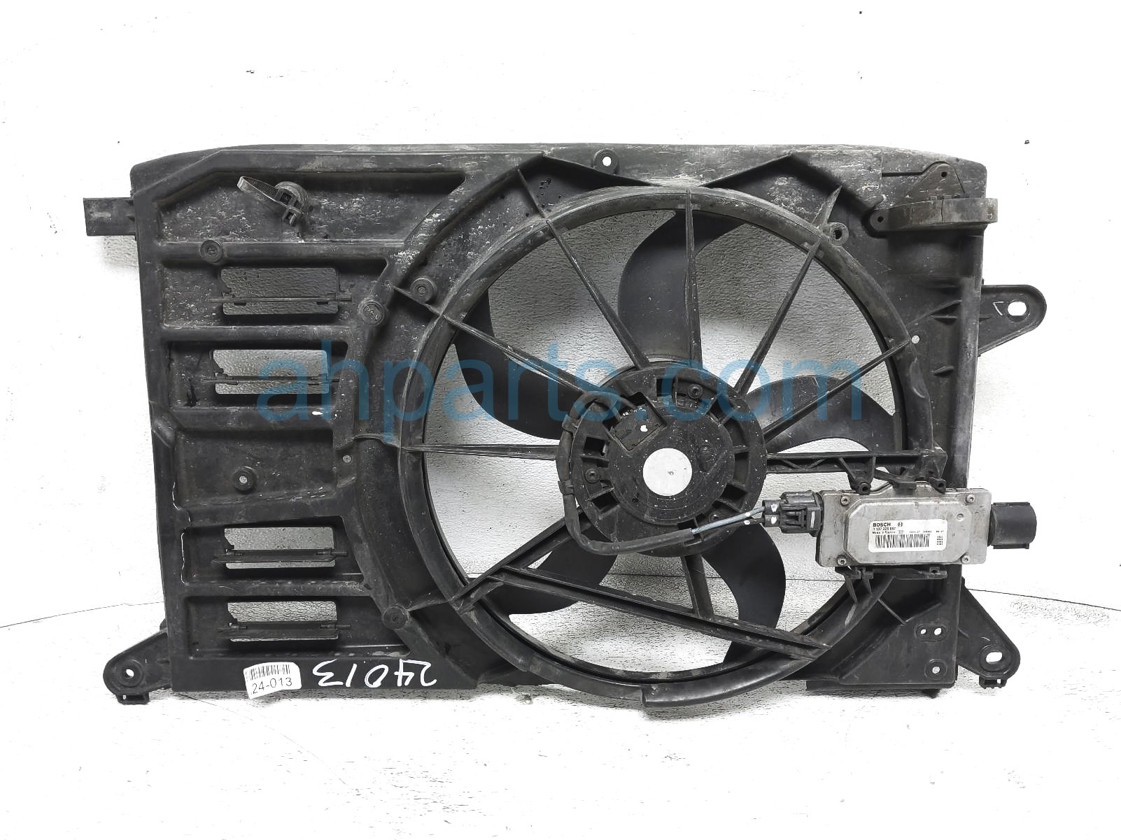 $70 Ford RADIATOR FAN ASSEMBLY - NOTES $70 Ford RADIATOR FAN ASSEMBLY - NOTES