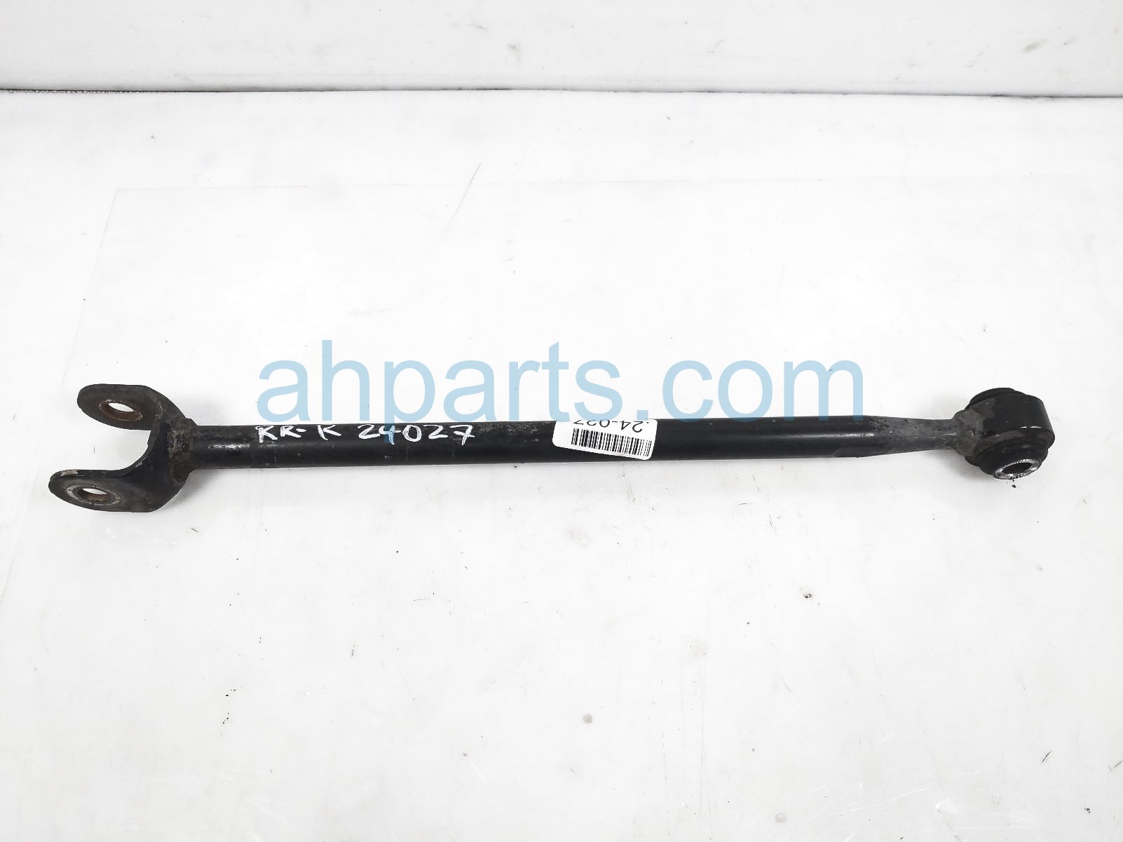 $30 Lexus RR/RH FORWARD LOWER CONTROL ARM $30 Lexus RR/RH FORWARD LOWER CONTROL ARM
