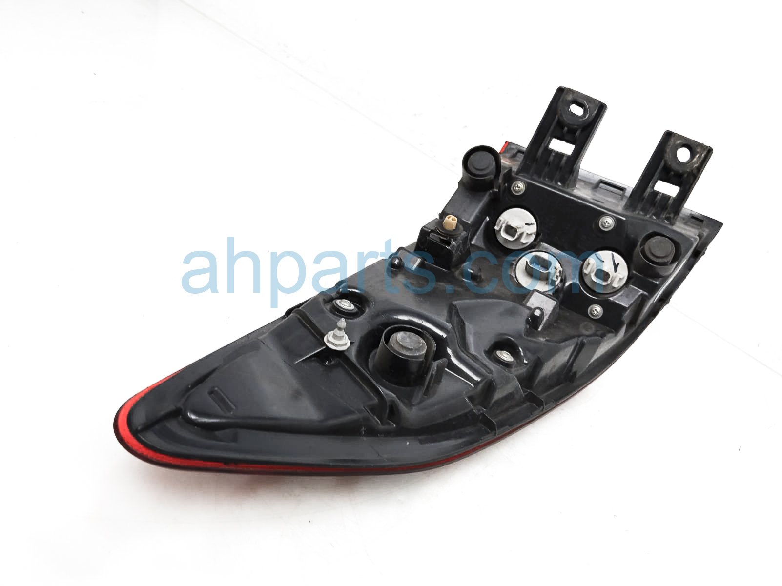 Sold 2018 Honda Odyssey Light / Rear Passenger Tail Lamp (on Body