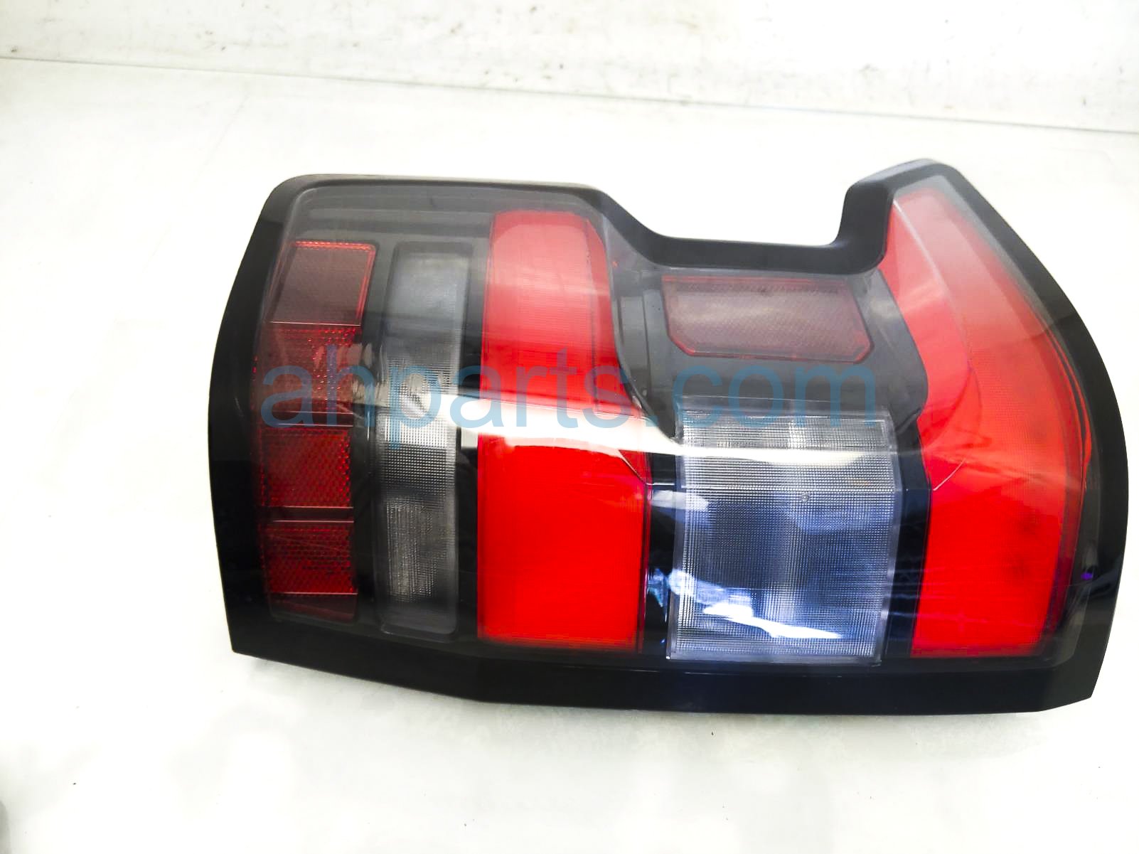 $300 Nissan LH TAIL LAMP (ON BODY) $300 Nissan LH TAIL LAMP (ON BODY)