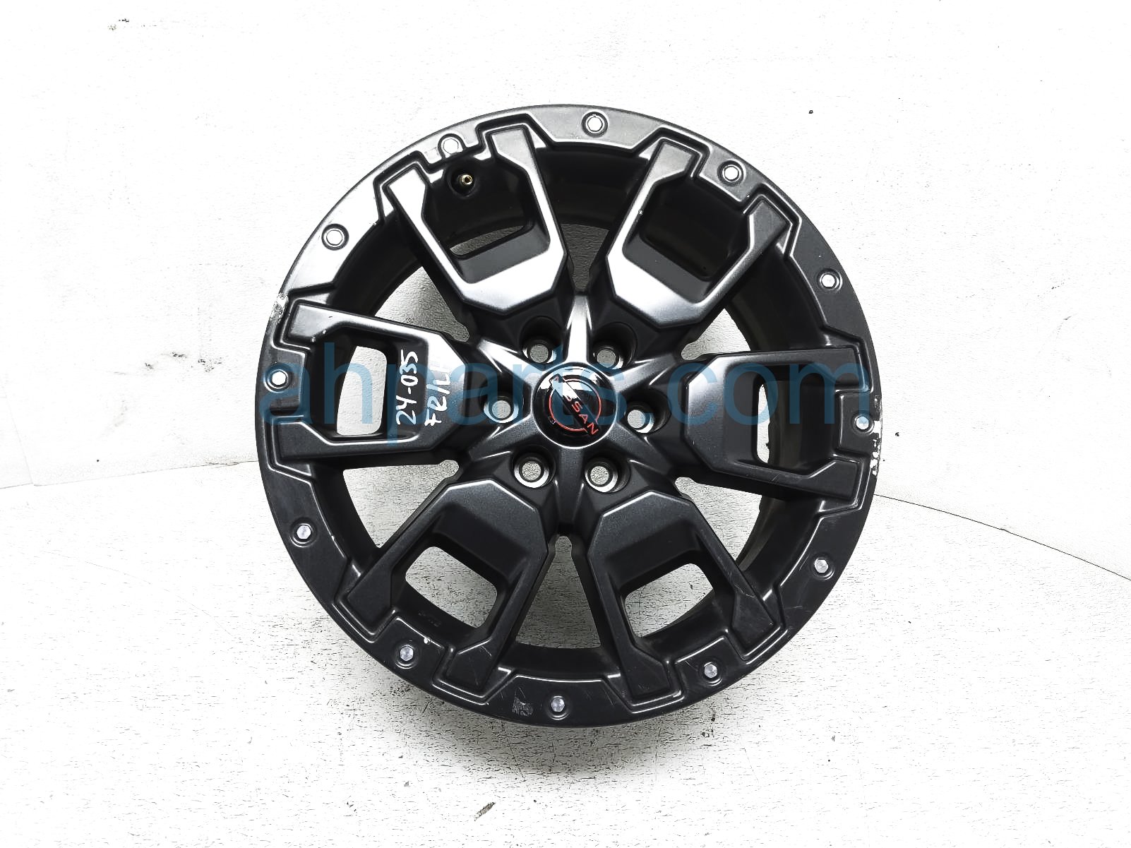 $300 Nissan FR/LH WHEEL / RIM - CHECK $300 Nissan FR/LH WHEEL / RIM - CHECK