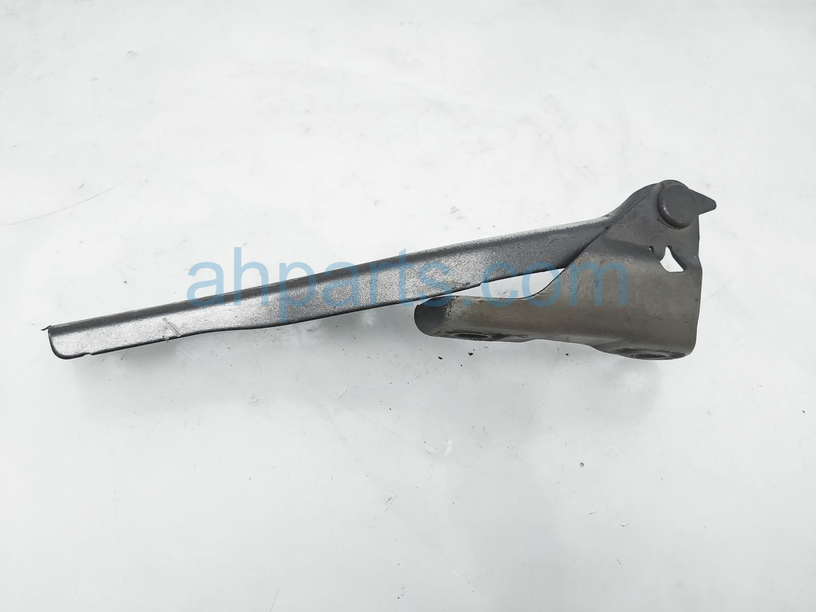 $10 Honda LH HOOD HINGE - GREY $10 Honda LH HOOD HINGE - GREY