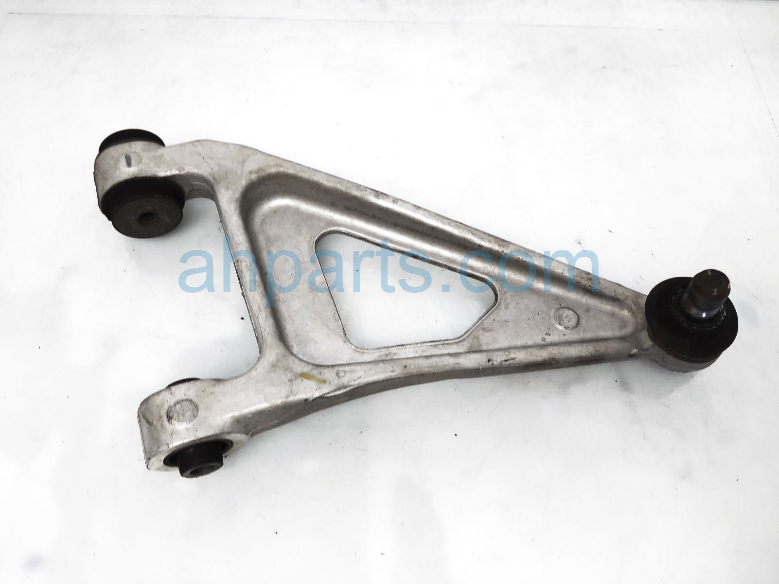 $75 Subaru RR/RH UPPER CONTROL ARM $75 Subaru RR/RH UPPER CONTROL ARM