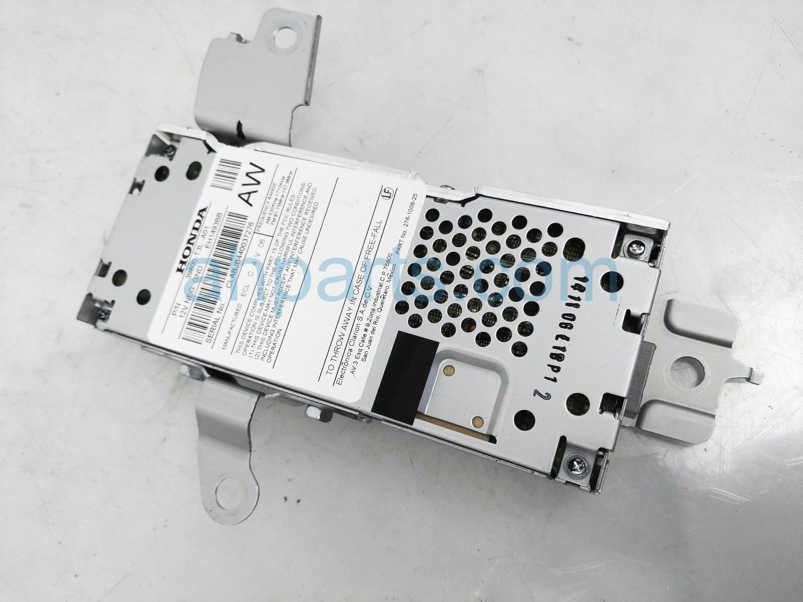 $90 Honda RADIO RECEIVER TUNER UNIT - CLARION $90 Honda RADIO RECEIVER TUNER UNIT - CLARION