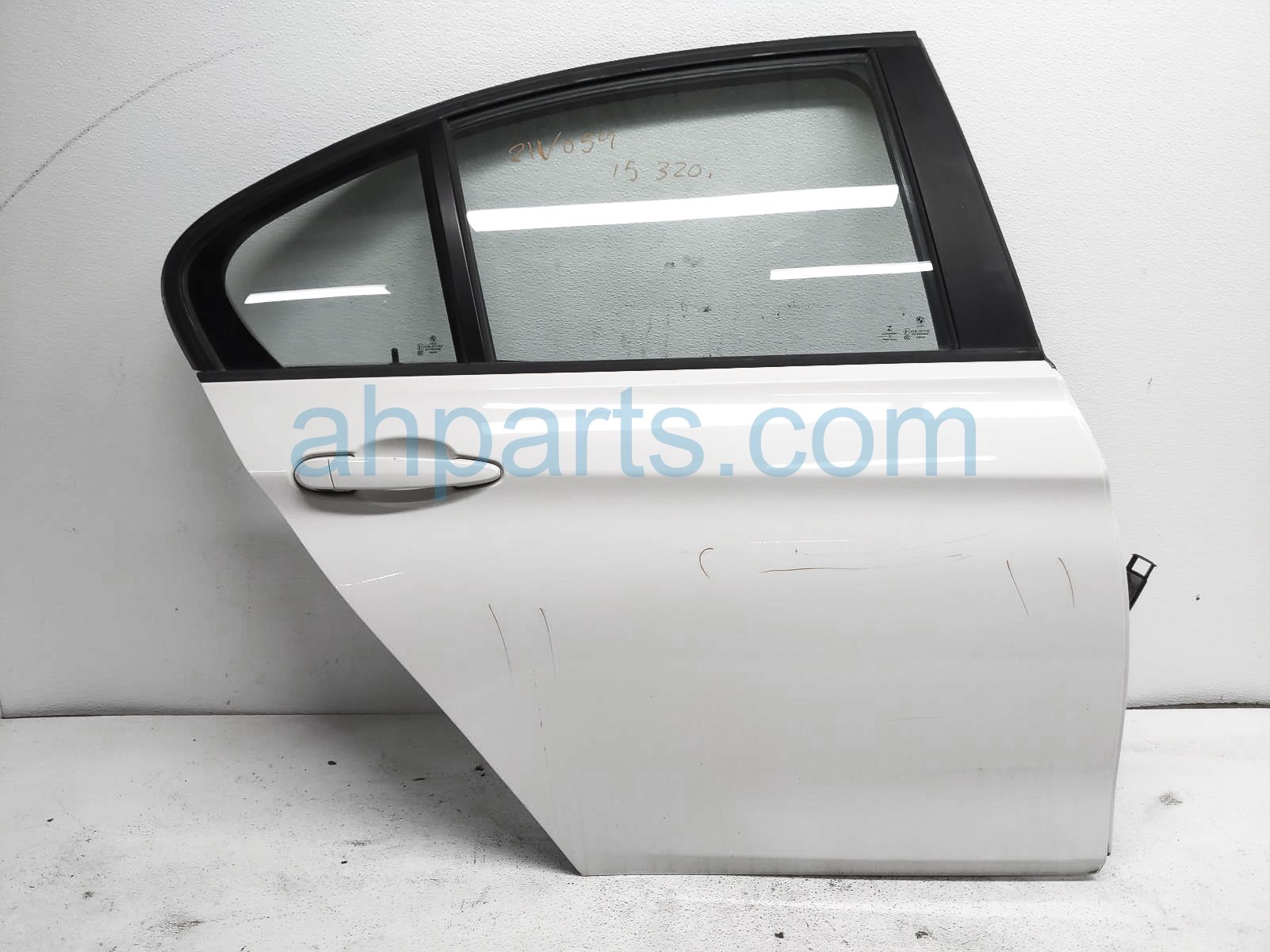 $350 BMW RR/RH DOOR - WHITE - W/ TRIM PANEL $350 BMW RR/RH DOOR - WHITE - W/ TRIM PANEL