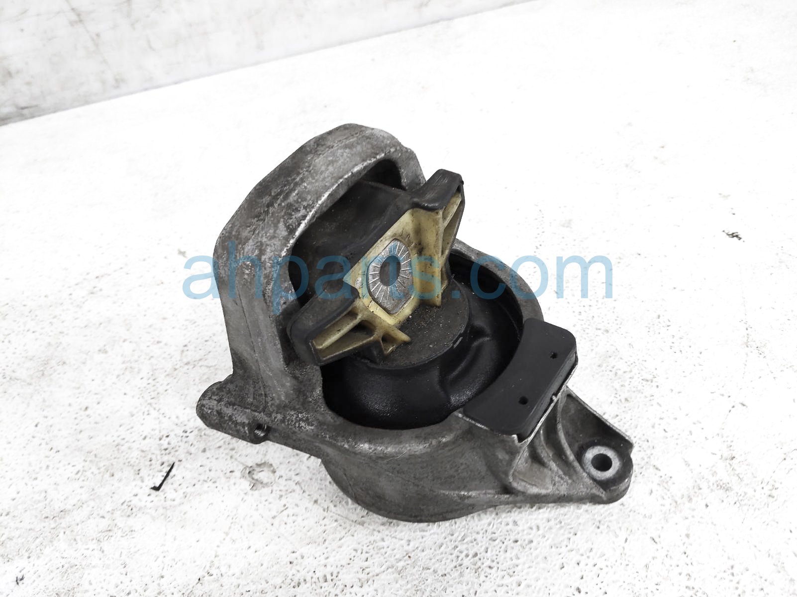 $65 Audi LH MOTOR MOUNT - 2.0L FWD $65 Audi LH MOTOR MOUNT - 2.0L FWD
