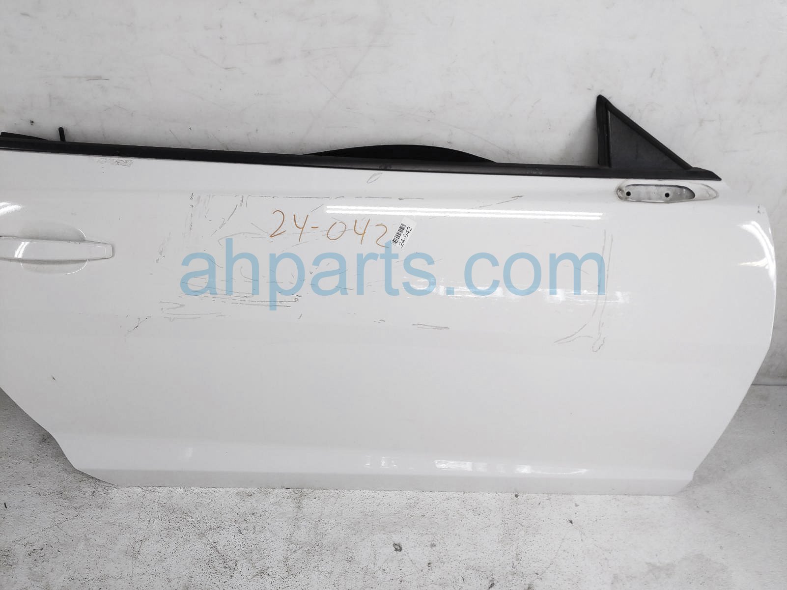 $399 Chevy RH DOOR - WHITE - NO MIRROR/TRIM $399 Chevy RH DOOR - WHITE - NO MIRROR/TRIM