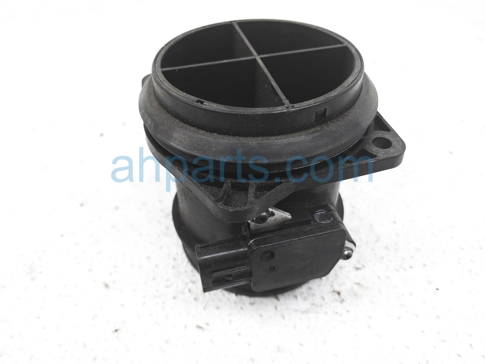 $75 Volvo MASS AIR FLOWER METER SENSOR $75 Volvo MASS AIR FLOWER METER SENSOR