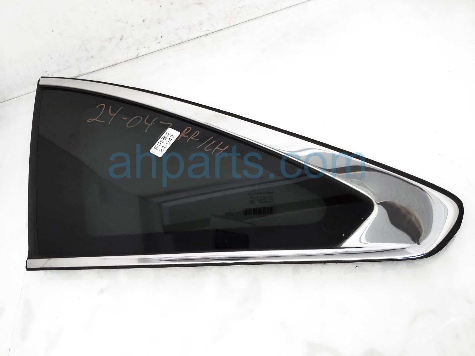 $100 Acura LH QUARTER WINDOW GLASS $100 Acura LH QUARTER WINDOW GLASS