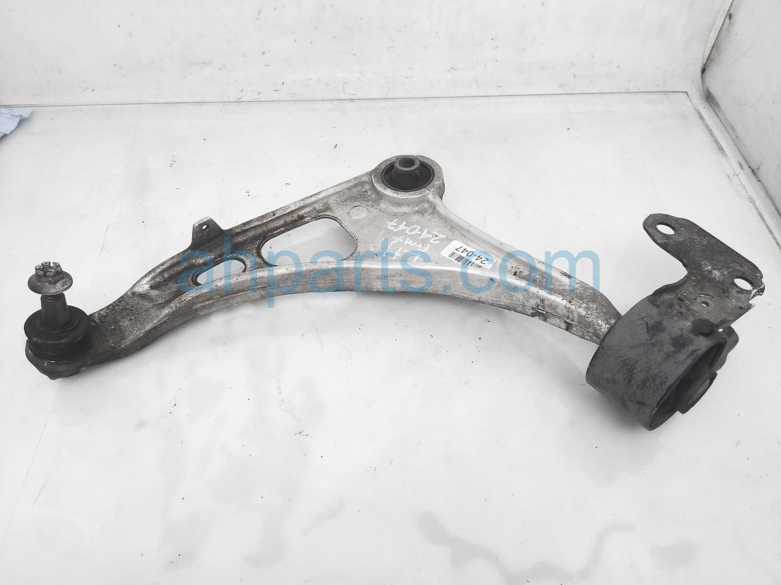 $100 Acura FR/LH LOWER CONTROL ARM