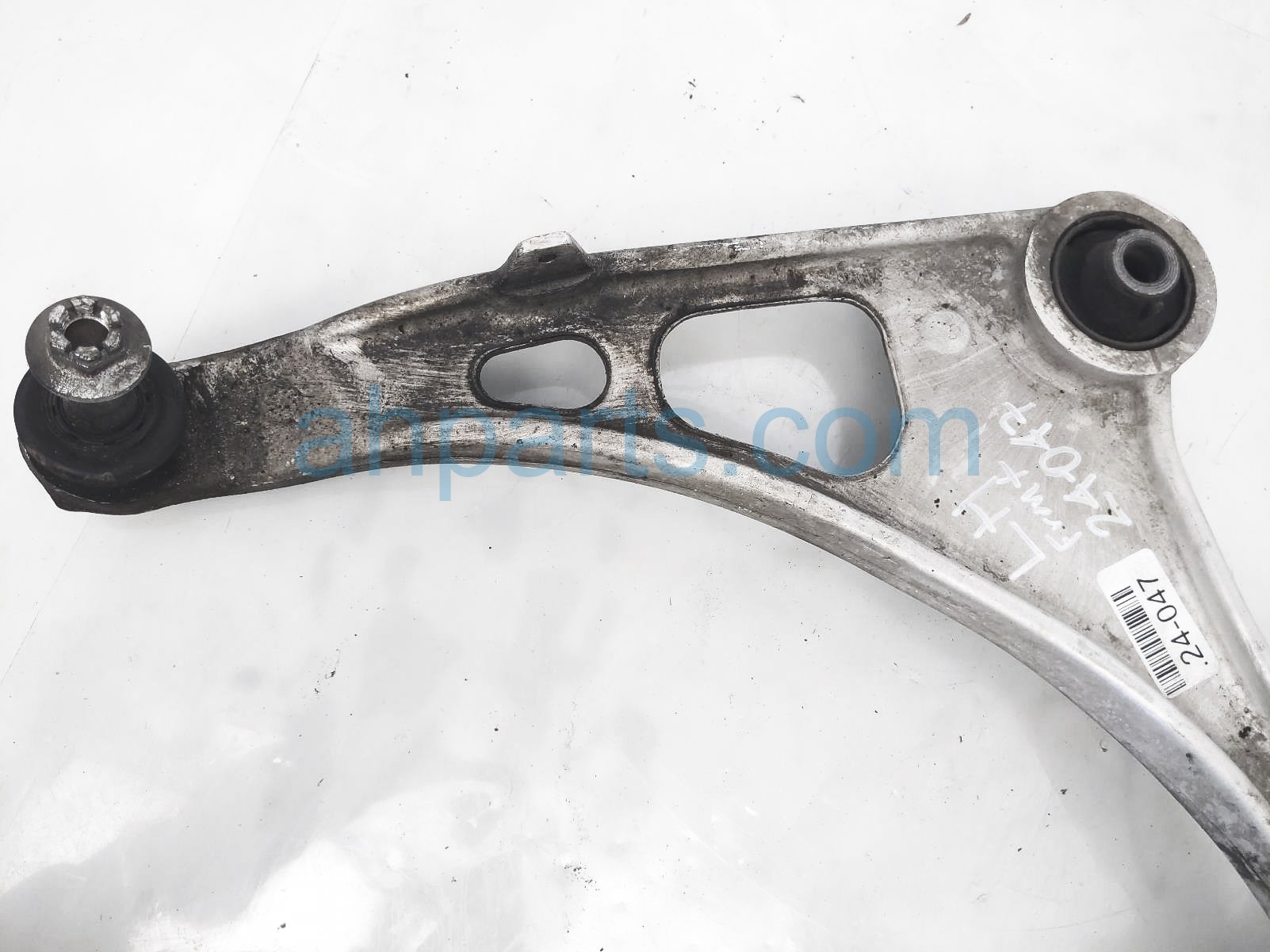 Sold 2017 Acura MDX Front Driver Lower Control Arm 51360-TZ5-A01