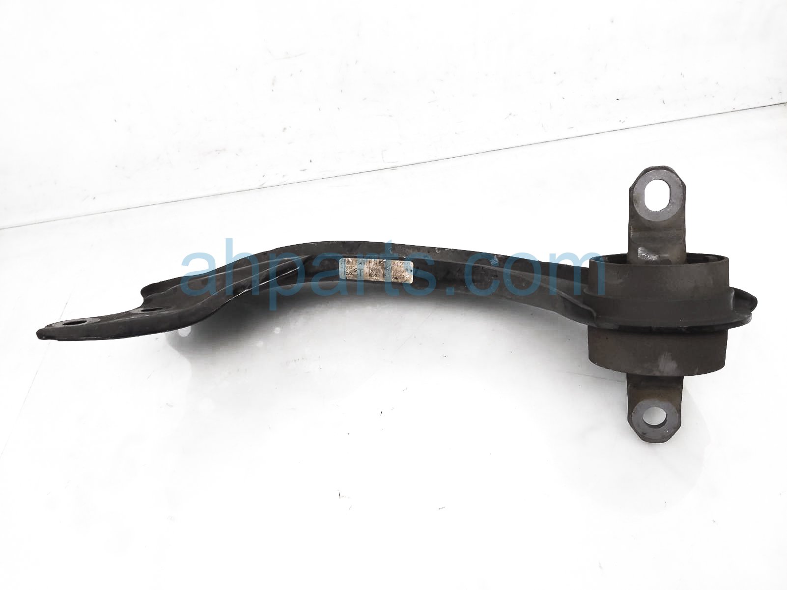 $65 Acura RR/RH TRAILING CONTROL ARM $65 Acura RR/RH TRAILING CONTROL ARM
