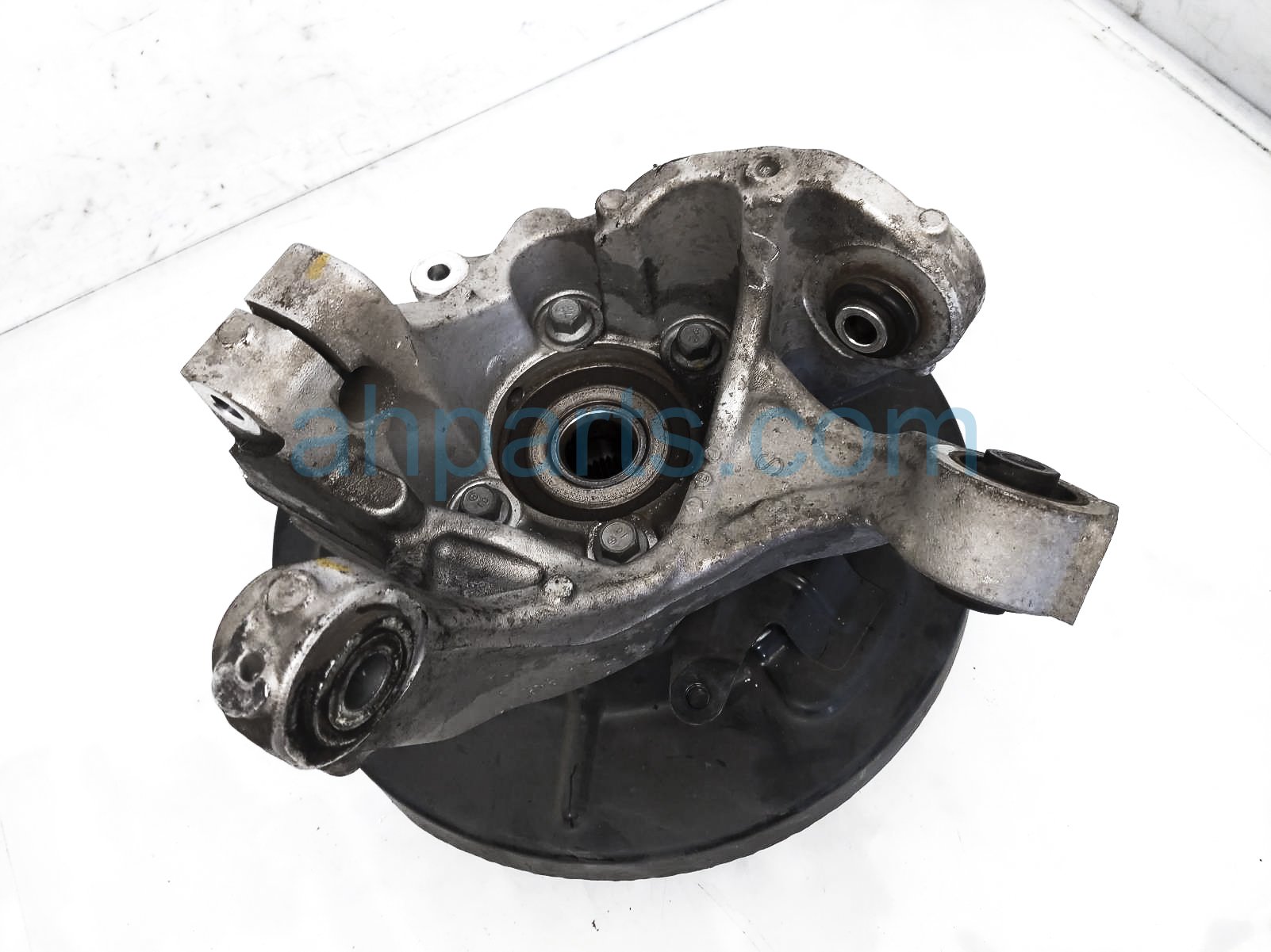$125 Subaru RR/RH SPINDLE KNUCKLE W/HUB ASSY $125 Subaru RR/RH SPINDLE KNUCKLE W/HUB ASSY