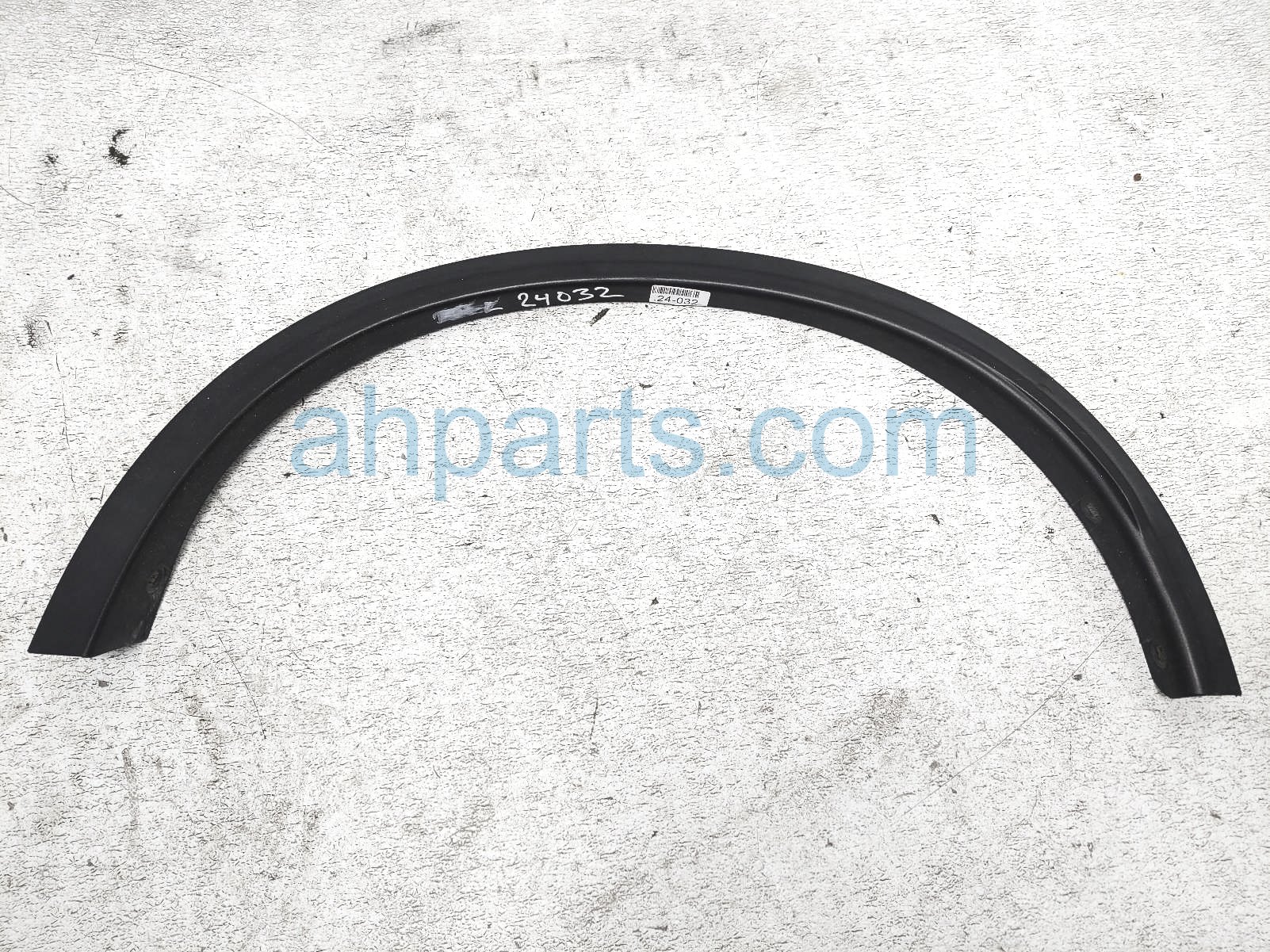 $35 Nissan RR/LH FENDER FLARE - BLACK $35 Nissan RR/LH FENDER FLARE - BLACK